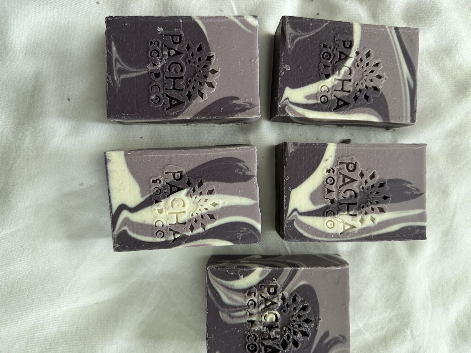 PACHA FRENCH LAVENDER BATH SOAP MADE NE USA NO ANIMAL TEST NATURAL INGREDIENTS