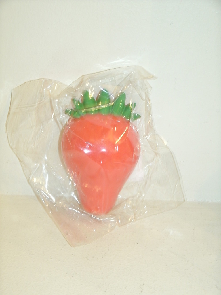 Bath & Body Works Decorative AntiBac Hand Soap FLAKE STRAWBERRY Topper New
