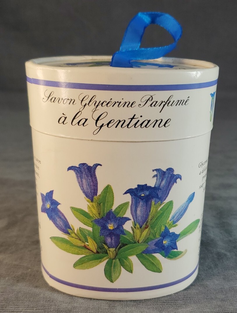 NOS 1984 Crabtree & Evelyn Gentian Swiss Glycerin Soap, 10.5 Oz, 3 x 100gr