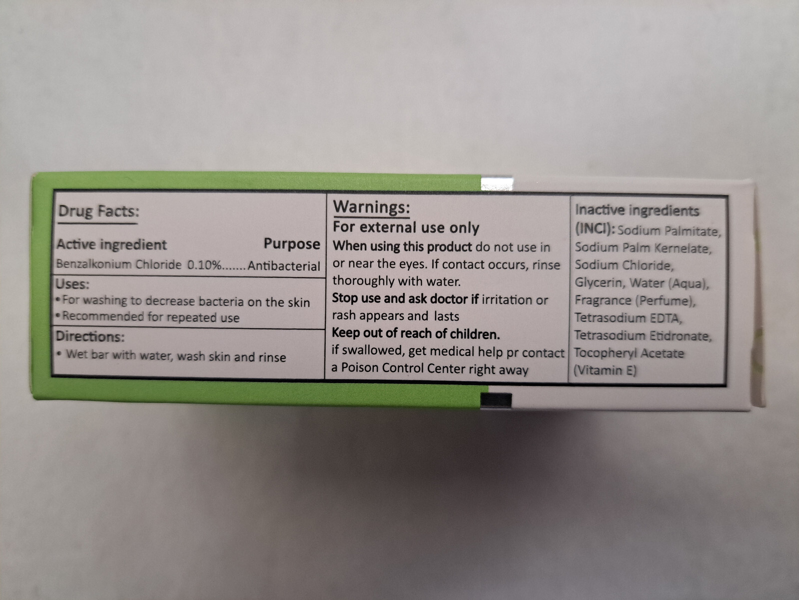 Lole’s Natural Antibacterial Soap Hand & Body Bar (Fresh) – Vitamin E