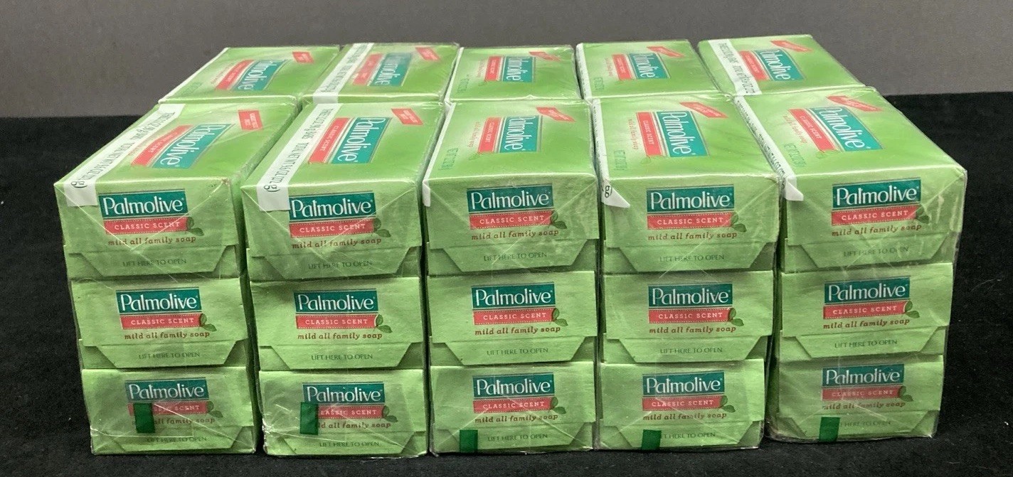 Palmolive Mild Soap Classic Scent 3.2oz. Classic Scent Lot of 30
