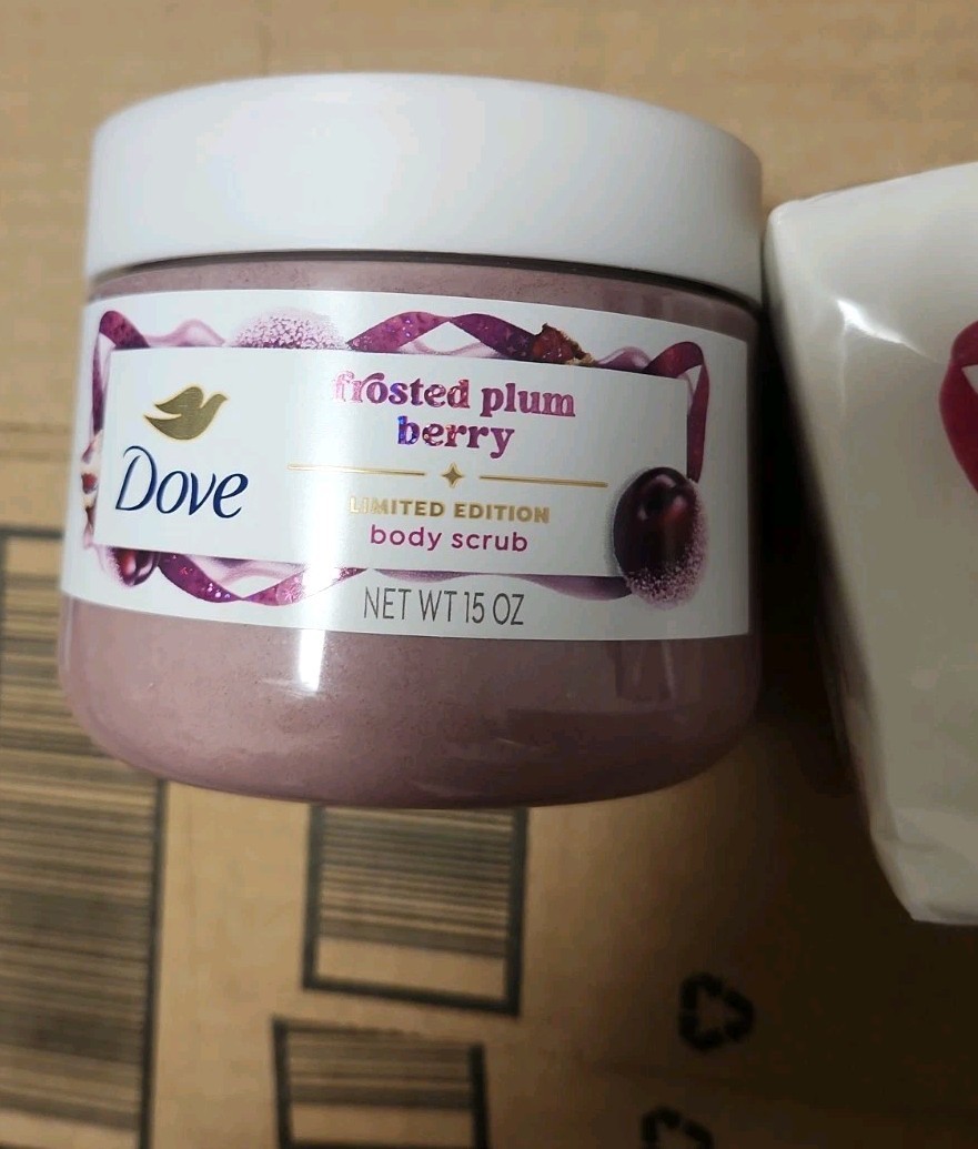 Dove Frosted Plum Berry Limited Edition Holiday Treats 4 Soap Bars + Body Scrub