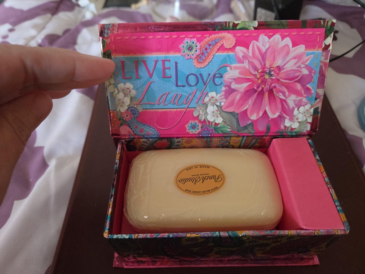 Savon Au the Vert Soap with Music box Green tea B86