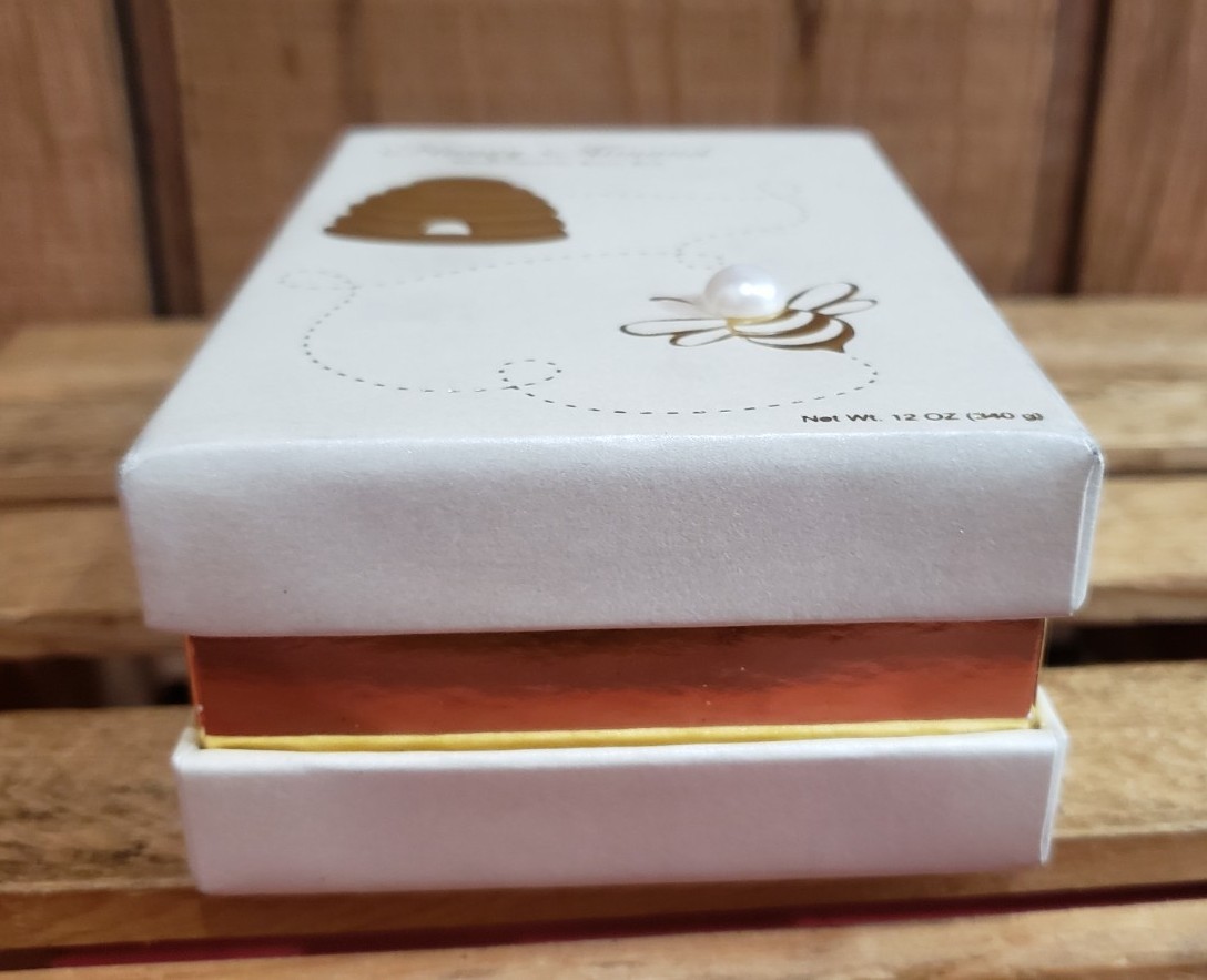 HONEY ALMOND Scented Moisturizer Soap Bar 12oz in Decorative Box Pearl Bee New