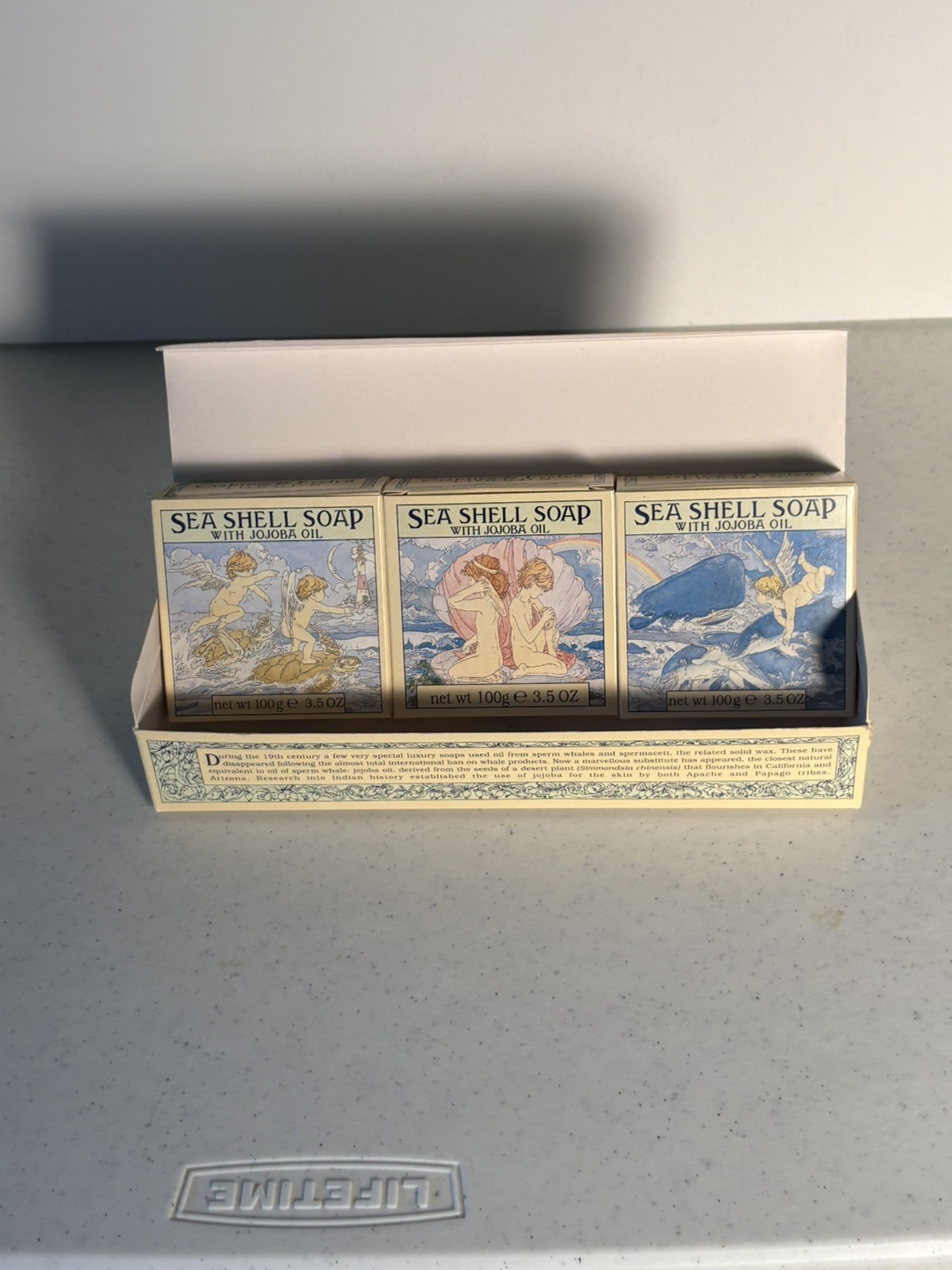 Crabtree & Evelyn Jojoba Oil Triple Milled Sea Shell Soap Box Of 3