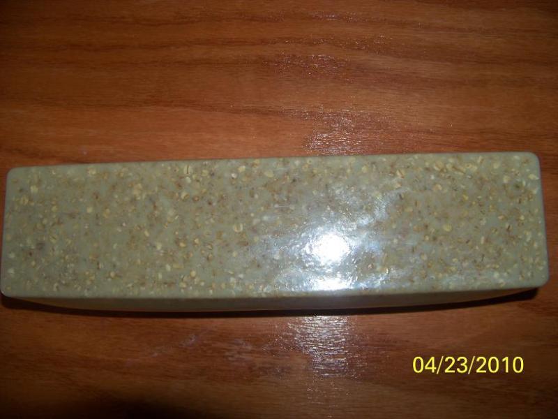 HOME-MADE GOAT’S MILK, SHEA, MANGO,COCOA BUTTER SOAP OATMEAL, MILK & HONEY 2.5LB