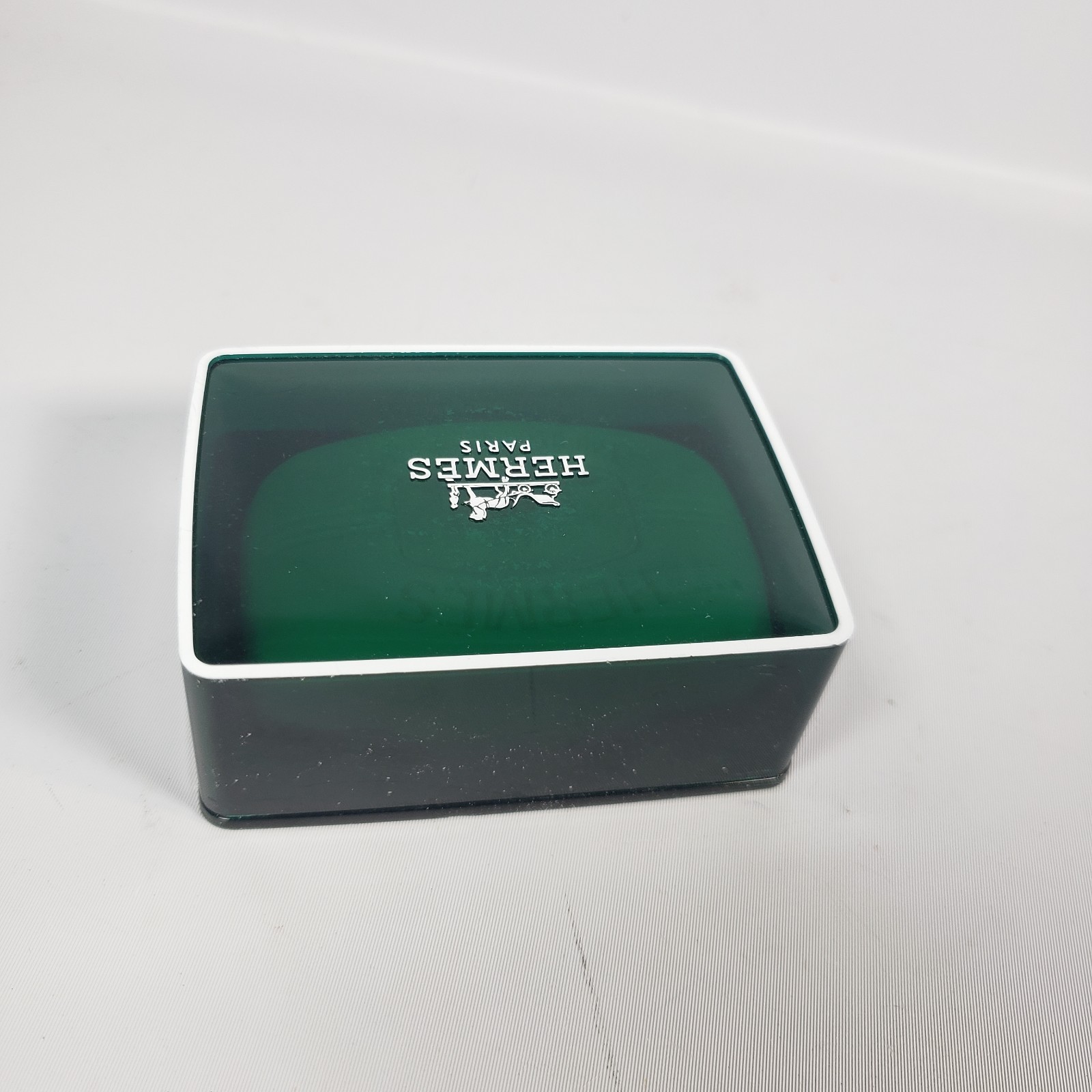 New HERMES Perfumed Soap Eau D’Orange Verte 1.7 oz Travel Size Paris Hard Case