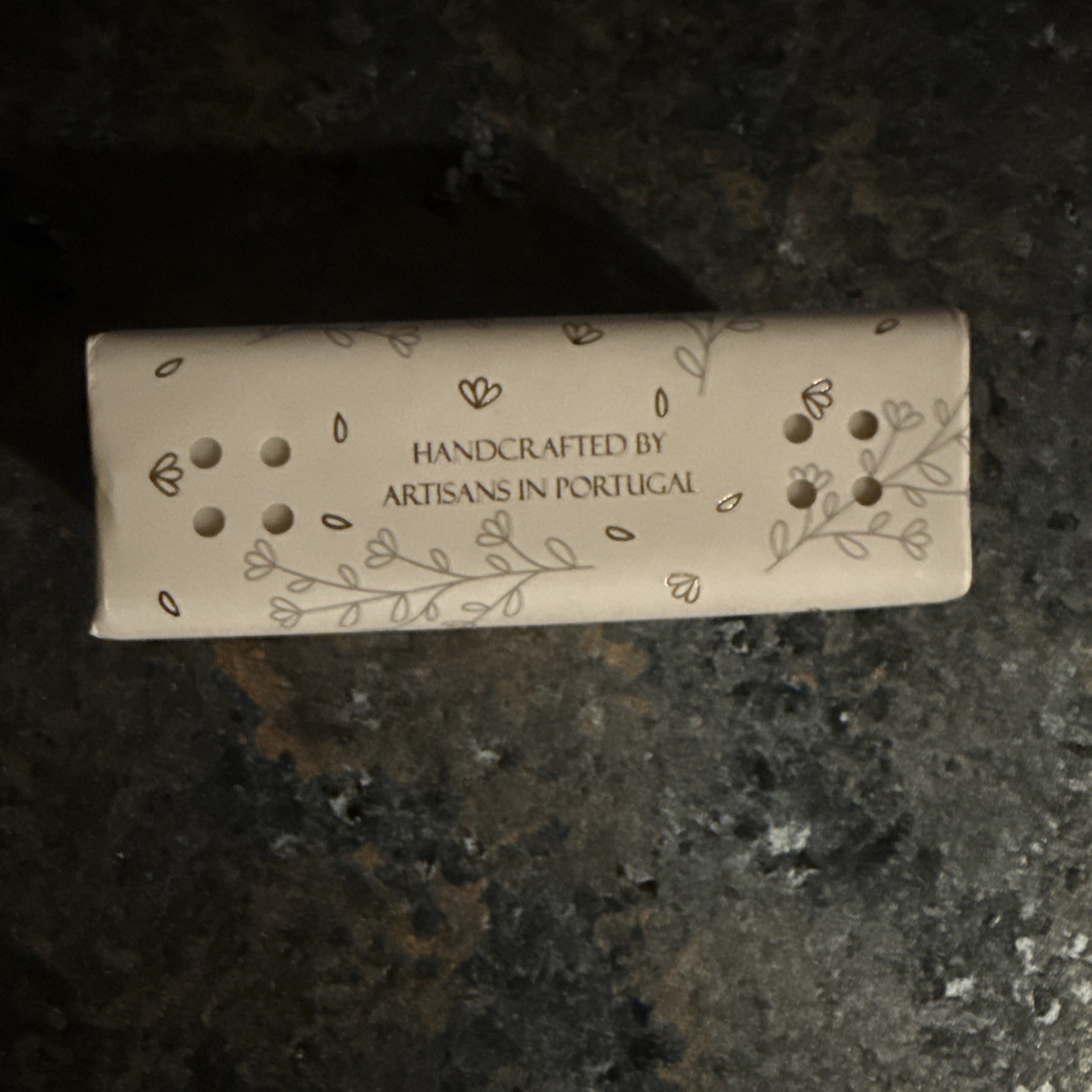 Vila Cardillium Triple Milled Goats Milk Oatmeal Exfoliant Scented Soap 🇵🇹