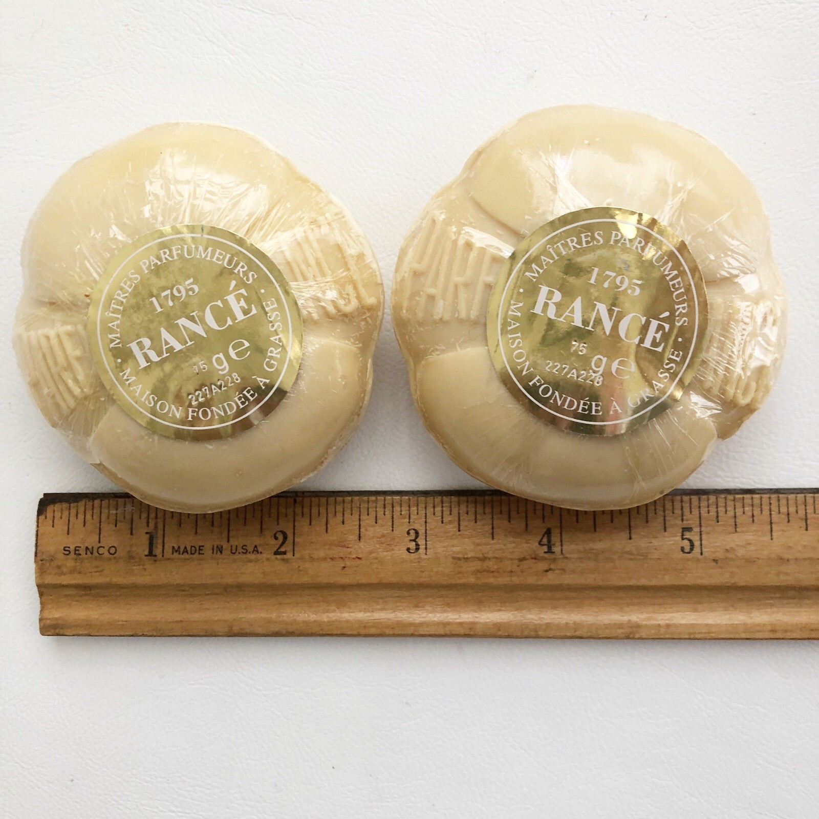 2 VINTAGE MAITRES PARFUMERS RANCE SOAPS MAISON FONDEE A GRASSE NEW