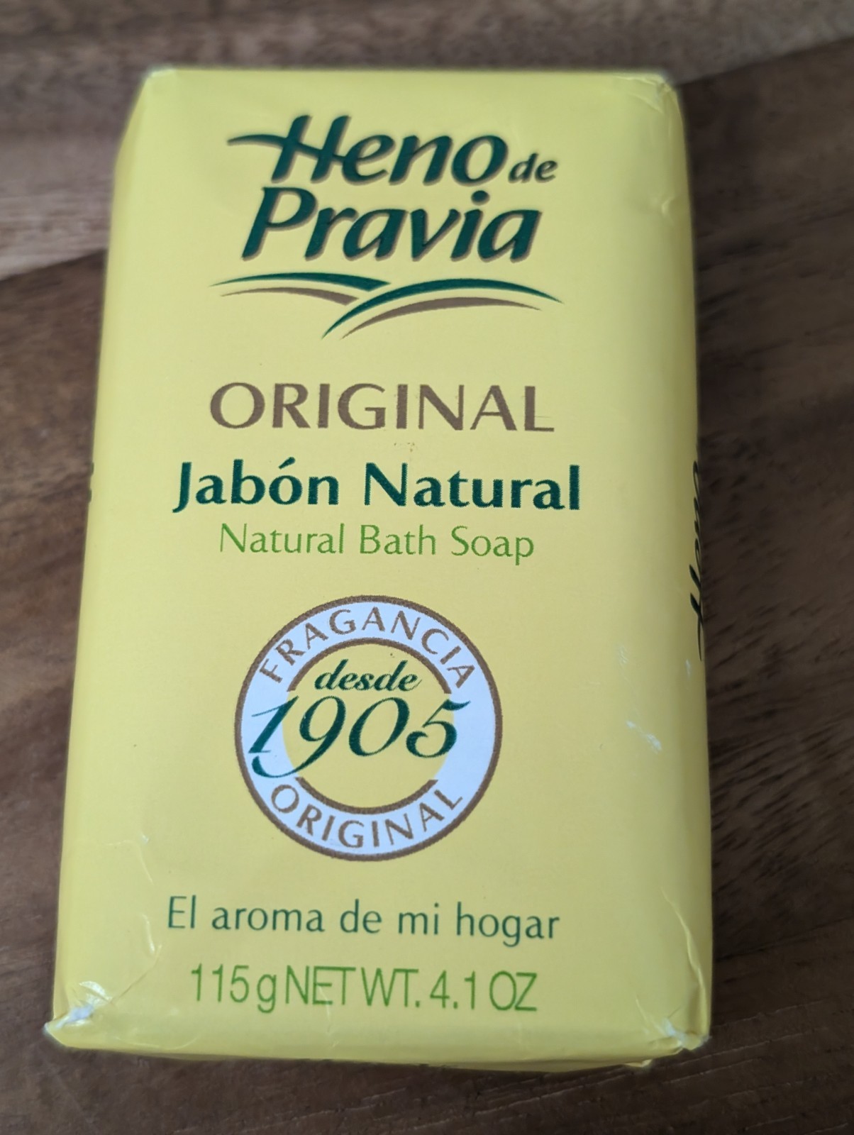 Heno de Pravia Bath Soap. 4 oz Bar Of Soap Bath