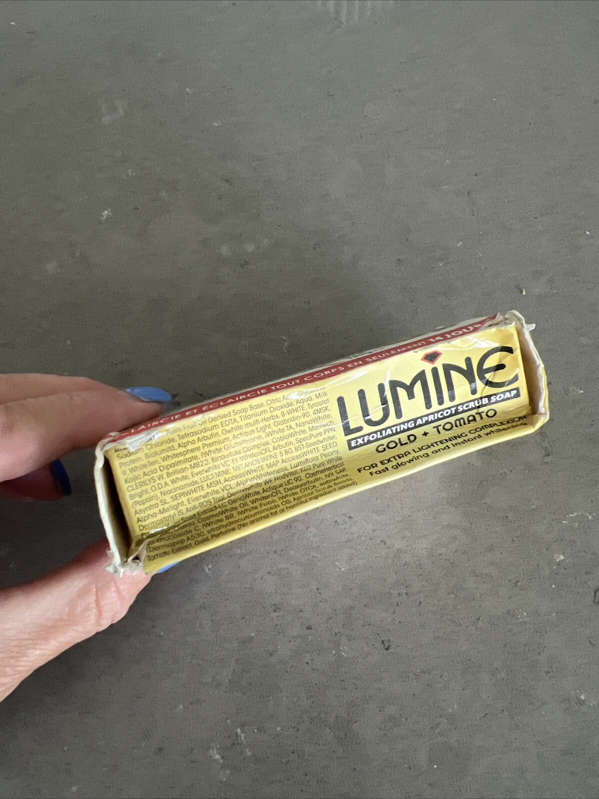 Lumine Exfoliating Apricot Scrub Bar Soap Gold + Tomato 135g | New READ