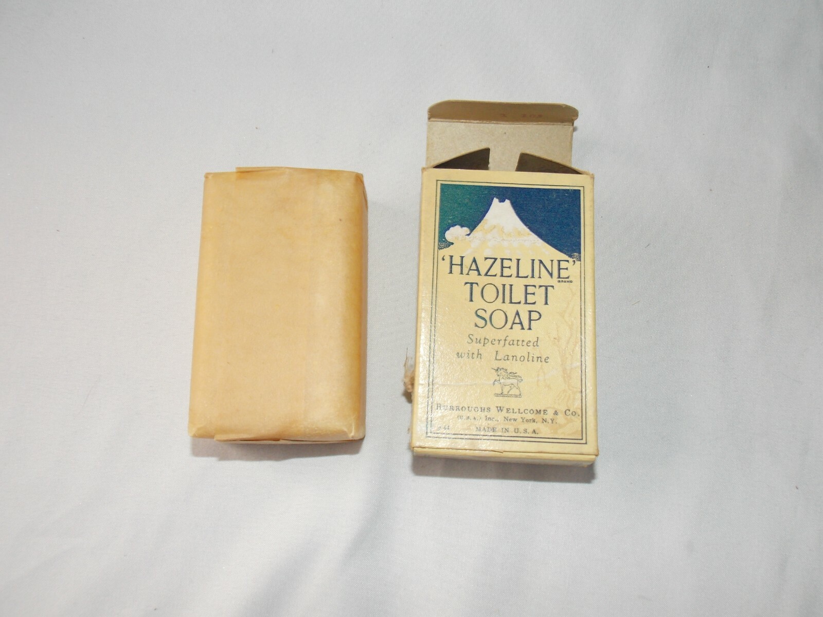 Vintage/Antique Hazeline Toilet Soap Burroughs Wellcome & Company 3 oz NOS