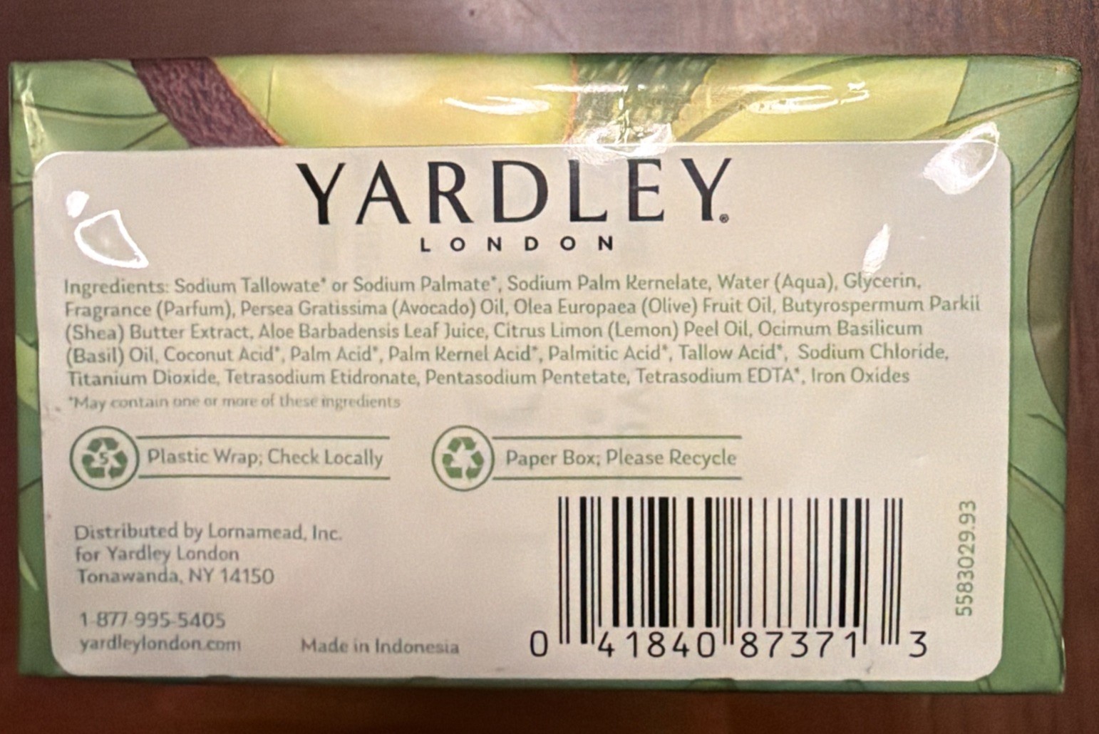 YARDLEY LONDON Aloe & Avocado Nourishing Bath Bar Soap (4 Bars) – NEW