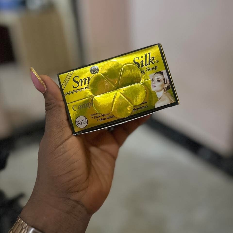 Original Smooth As Silk Exfoliating Complexion Toning Soap 200g