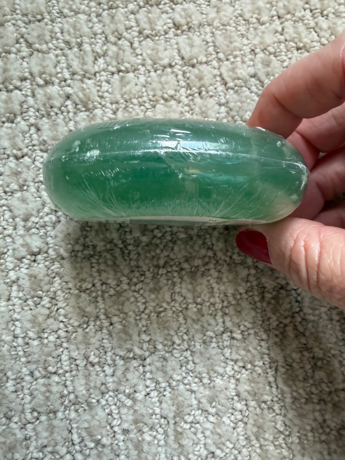 VTG San Francisco Soap Co Glycerin 4.2 oz Fruit Temptations Kiwi-Mango Bar