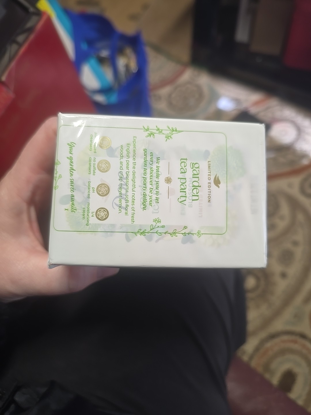 LIMITED EDITION – Dove Garden Tea Party Bar Soap – ENGLISH PEAR BLOSSOM NIPS