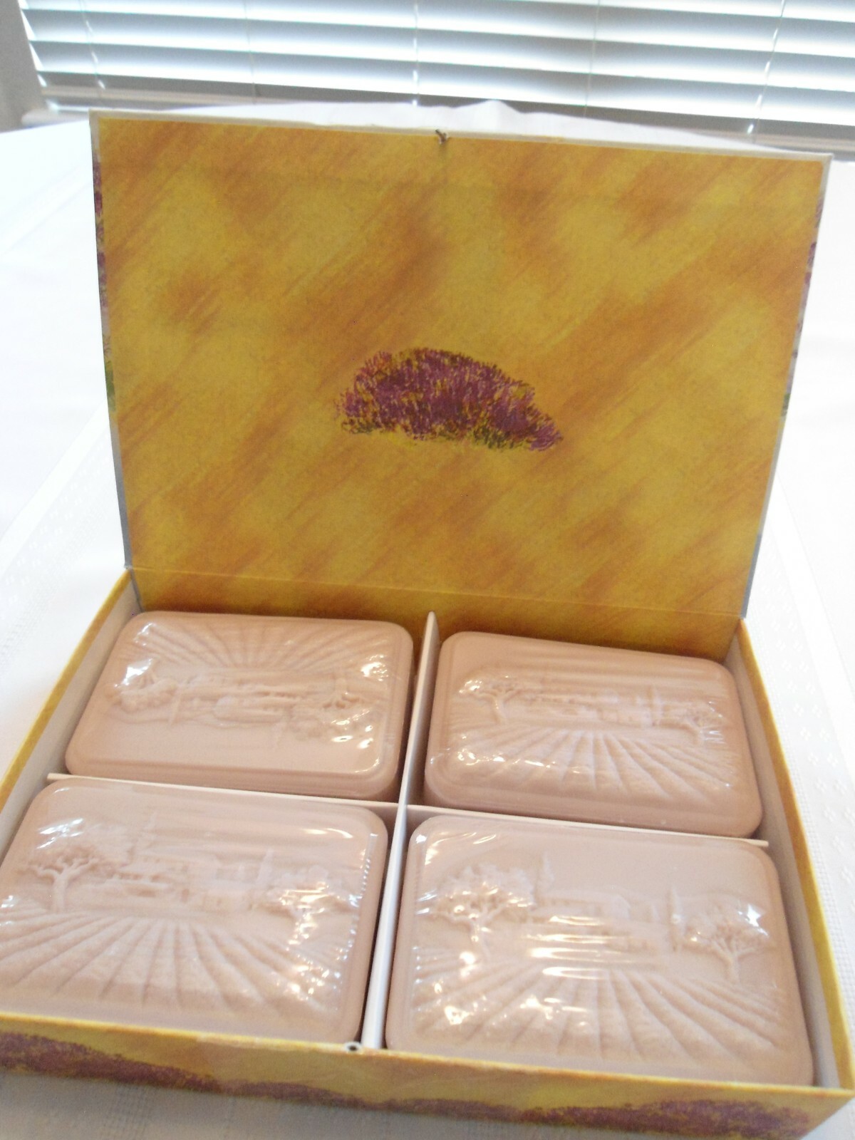 Savons à la lavande de Paris Lavender Soaps,