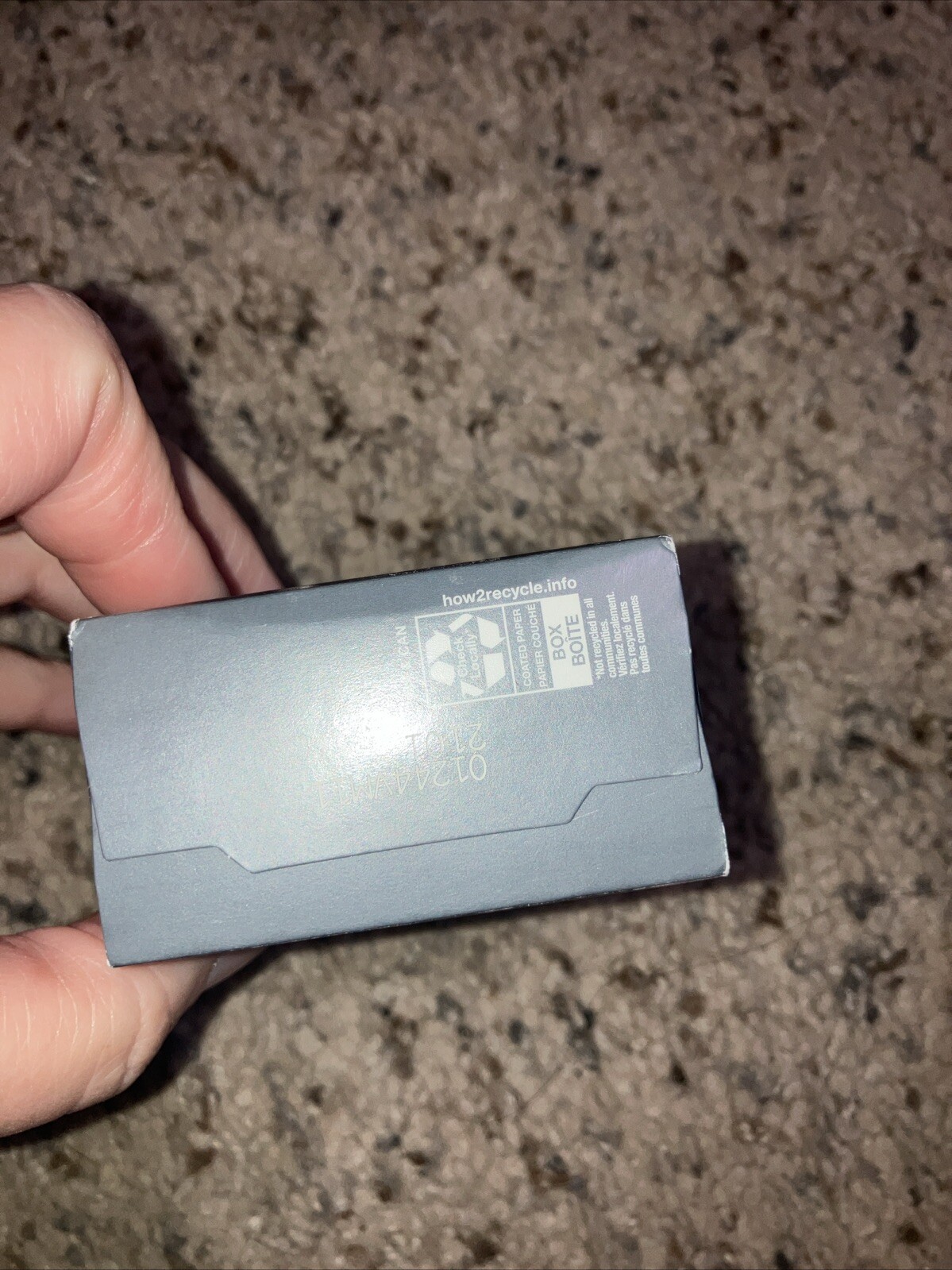 Dove Men Care Exfoliate Cleansing Bar – 5 oz (141 g) – Charcoal and Clove Oil