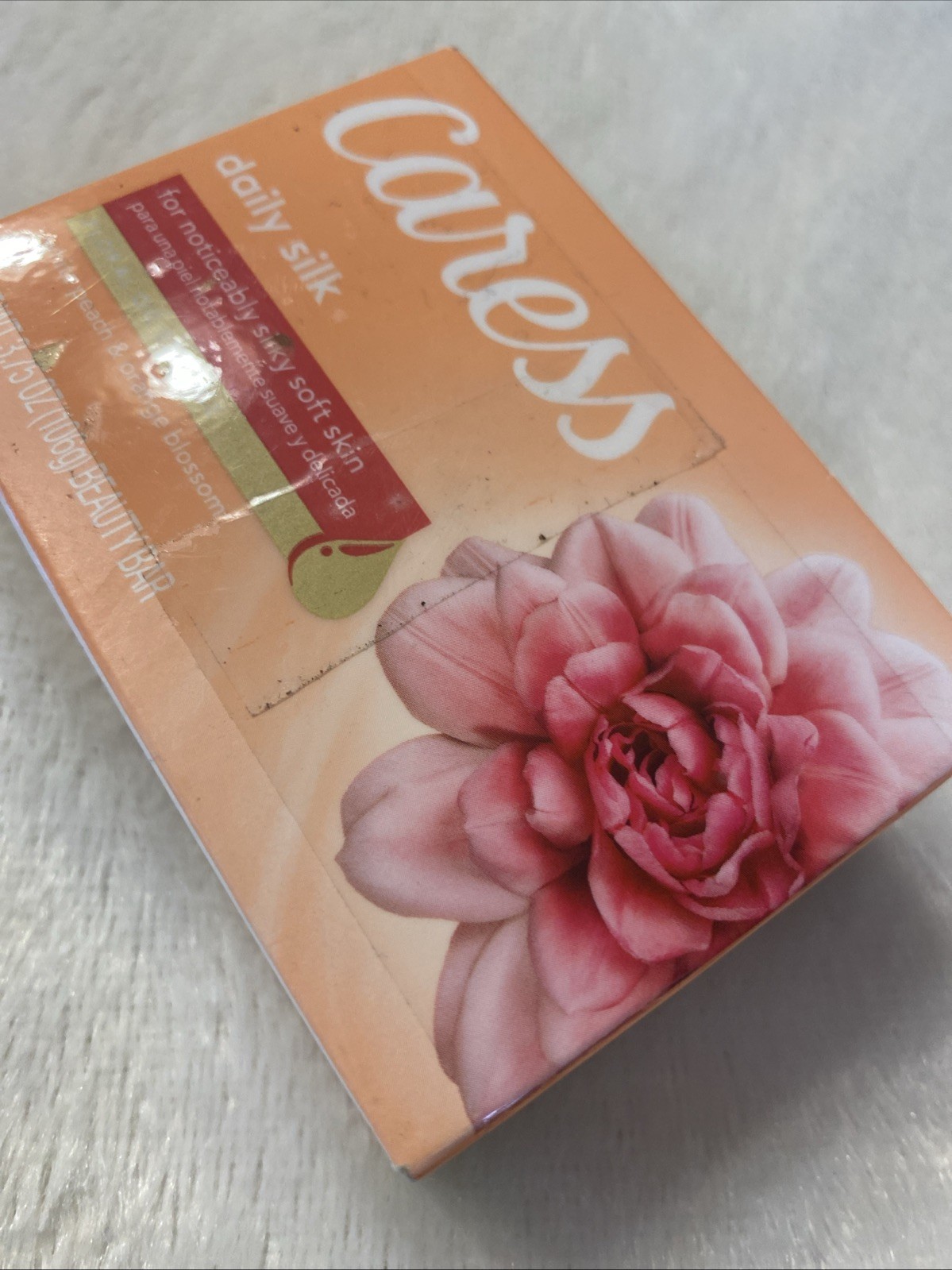 Caress Daily Silk White Peach Orange Blossom Floral Bar Soap 3.75 oz