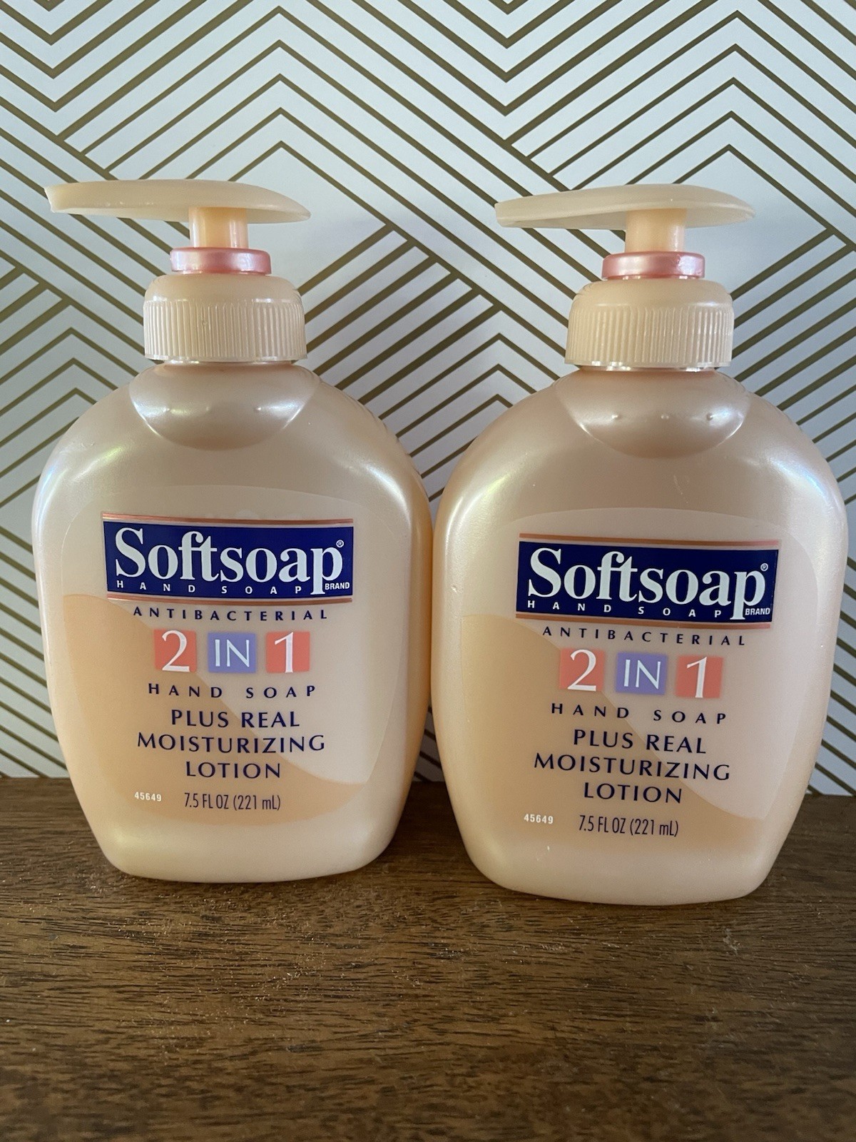Vintage 2 Soft Soap 2-in-1 7.5 Fl Oz 1990s Extra Moisturizer NOS Antibacterial