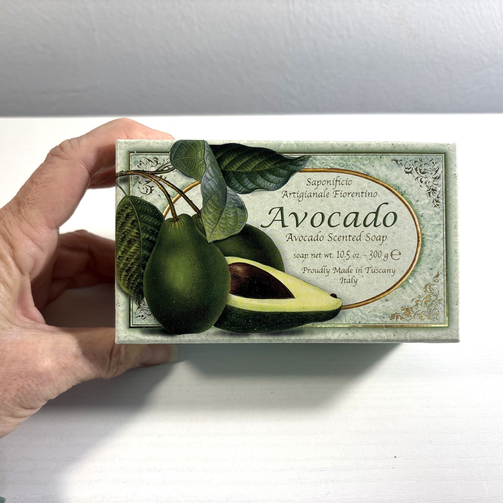 Avocado Moisturizing Soap Large 10.5 oz. Bar, Made In ITALY, SEALED – NEW IN BOX