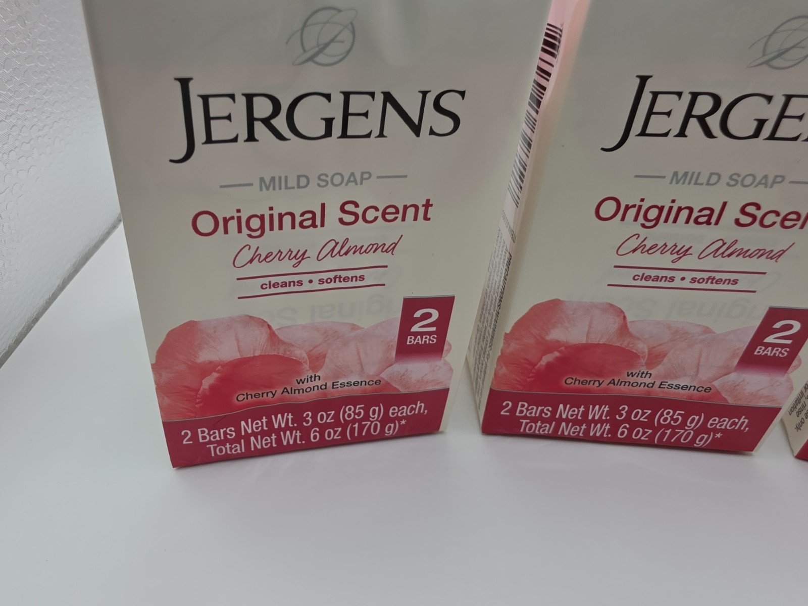 3 pack of Jergens Cherry Almond Mild Soap Original Scent – 8 Bars – 3 Oz Each