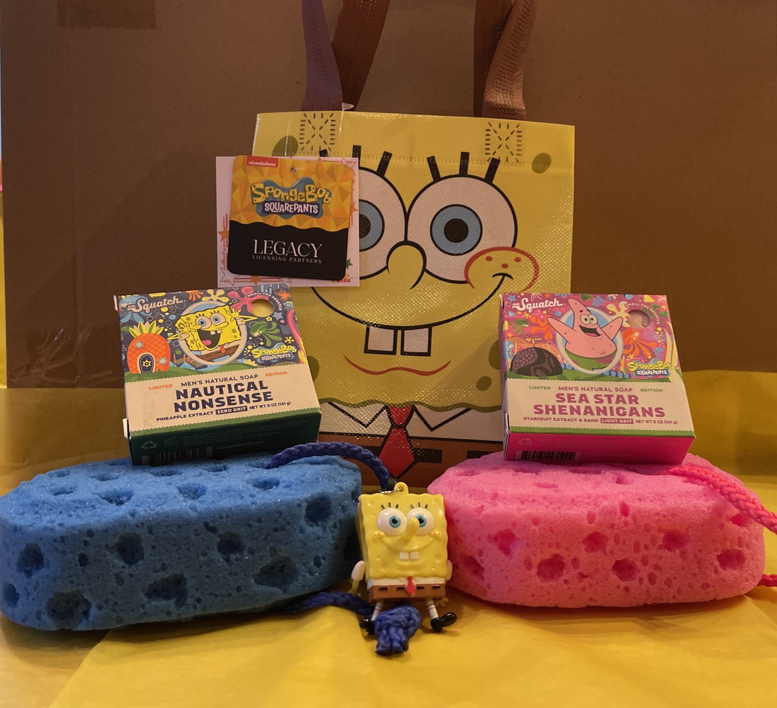 SpongeBob Nautical Nonsense & Sea Star Dr. Squatch Briccs Gift Set & 1 FIGURE