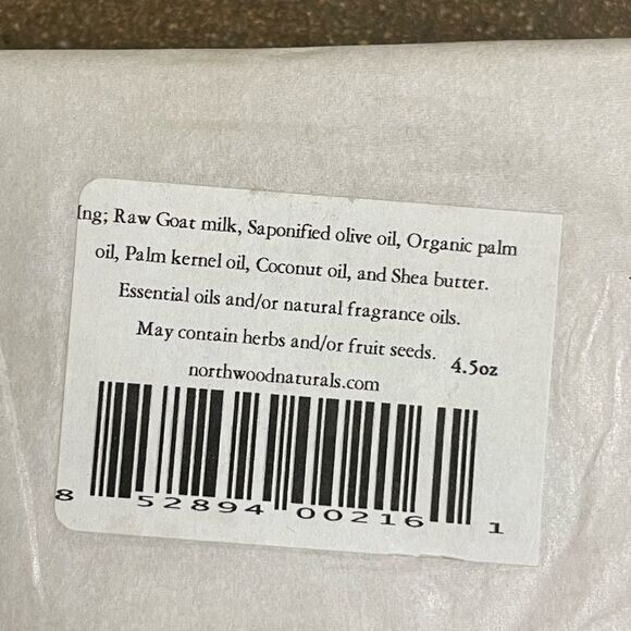 Bundle of Brand New Handmade & Non Handmade Soaps & Bath Salts (9 Item Bundle)