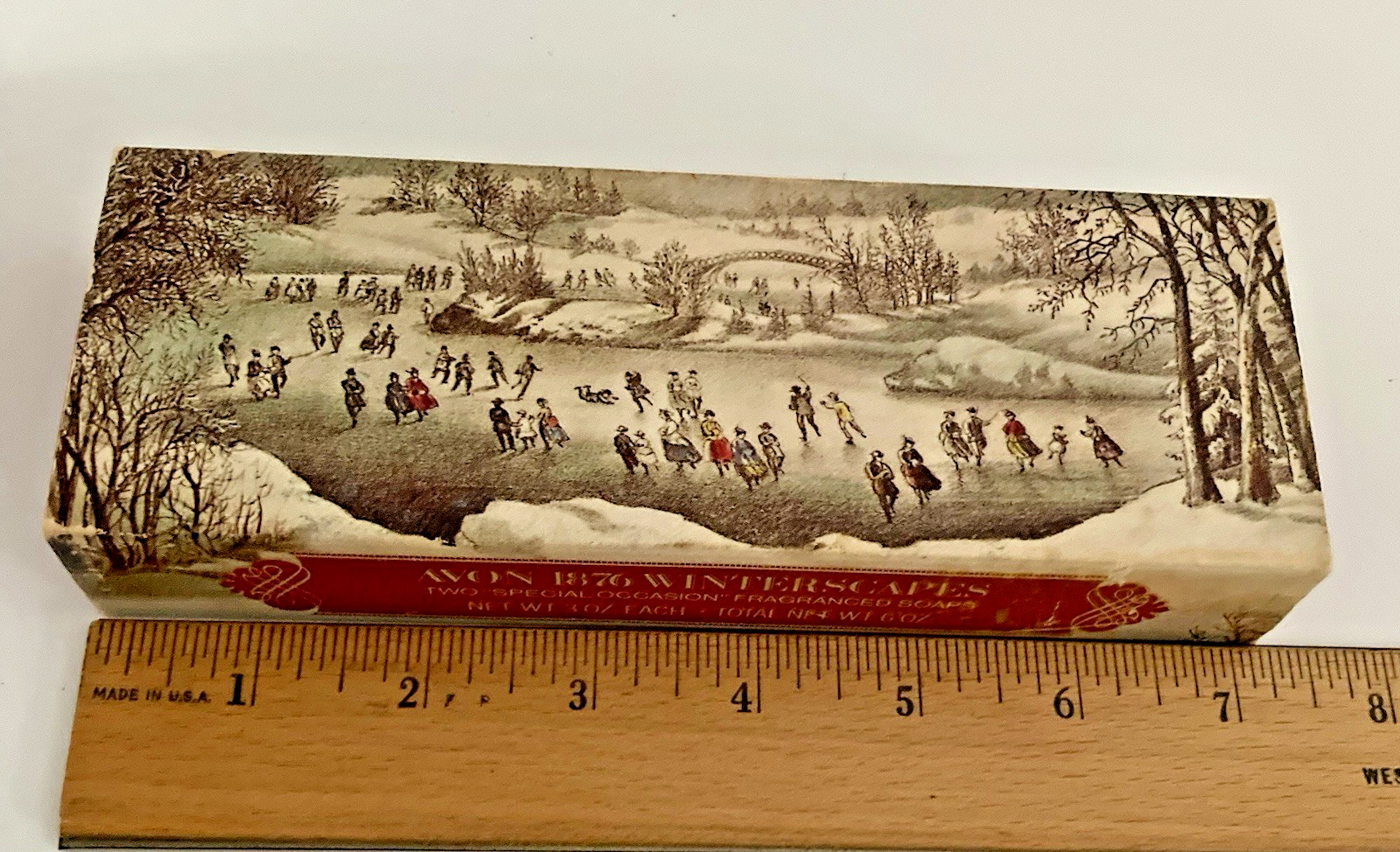 Avon 1876 Winterscapes Fragranced two 3 oz. Bar Soaps Currier & Ives vtg in box