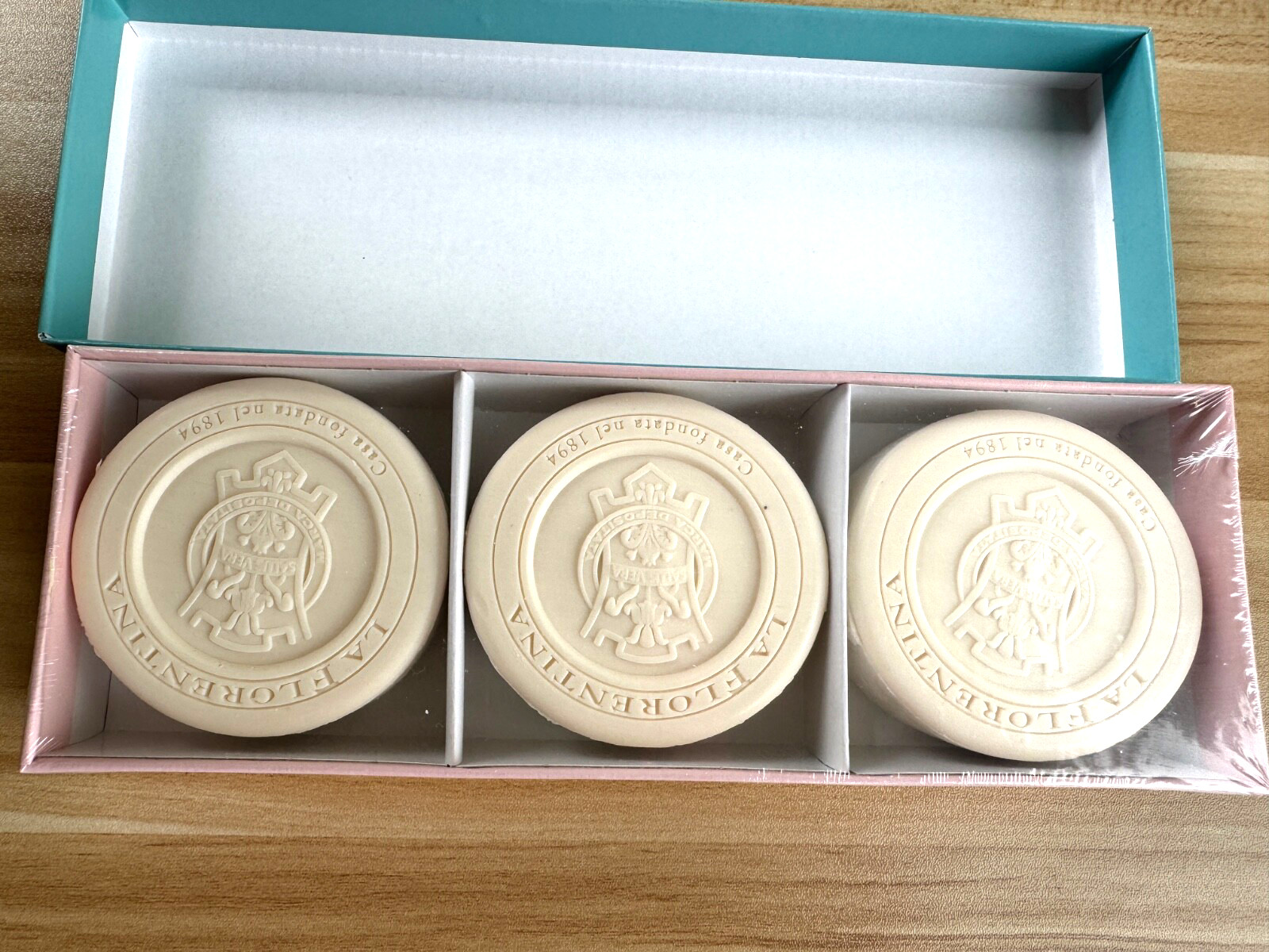 Italian Soaps- Portofino 5 Terre-Marine Breeze-Soap Set of 3 x115g -Made/ Italy