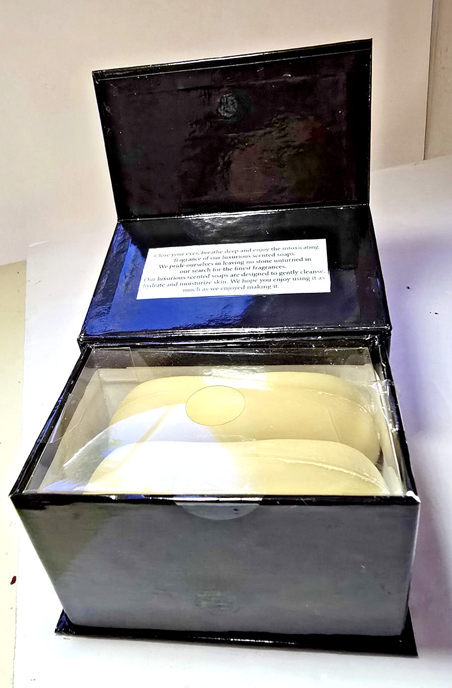 Tuscan Hills Chestnut Brown Sugar Fragranced Soap ( 2 bars) 10.6 oz New in Box