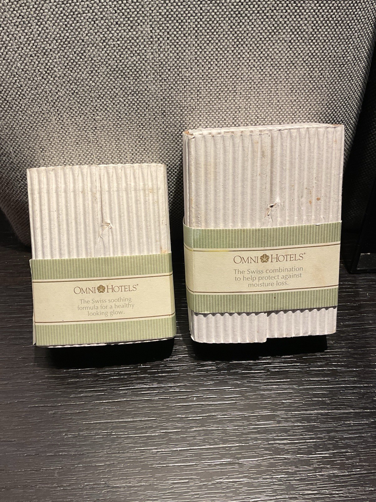 INSTITUTE SWISS Soap 1 Ginseng Clarifying Bar + 1 Comfrey Clarifying Bar New