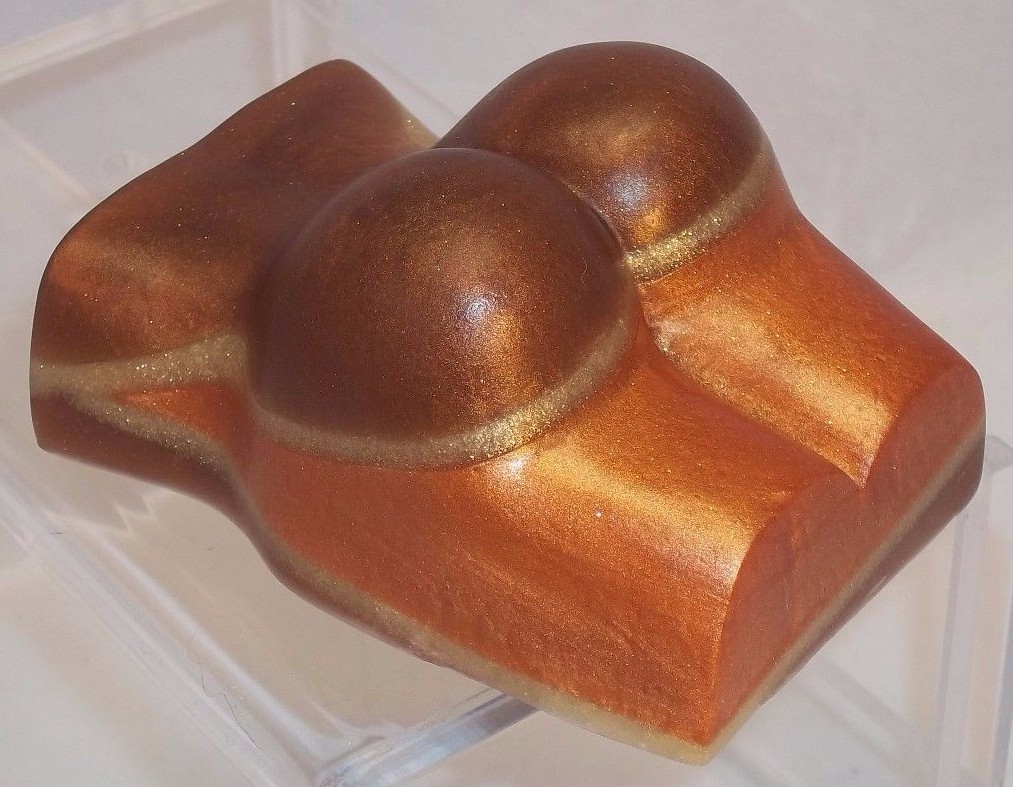 Big Brass, our impressive booty in bronze and gold metallics & a rich scent butt
