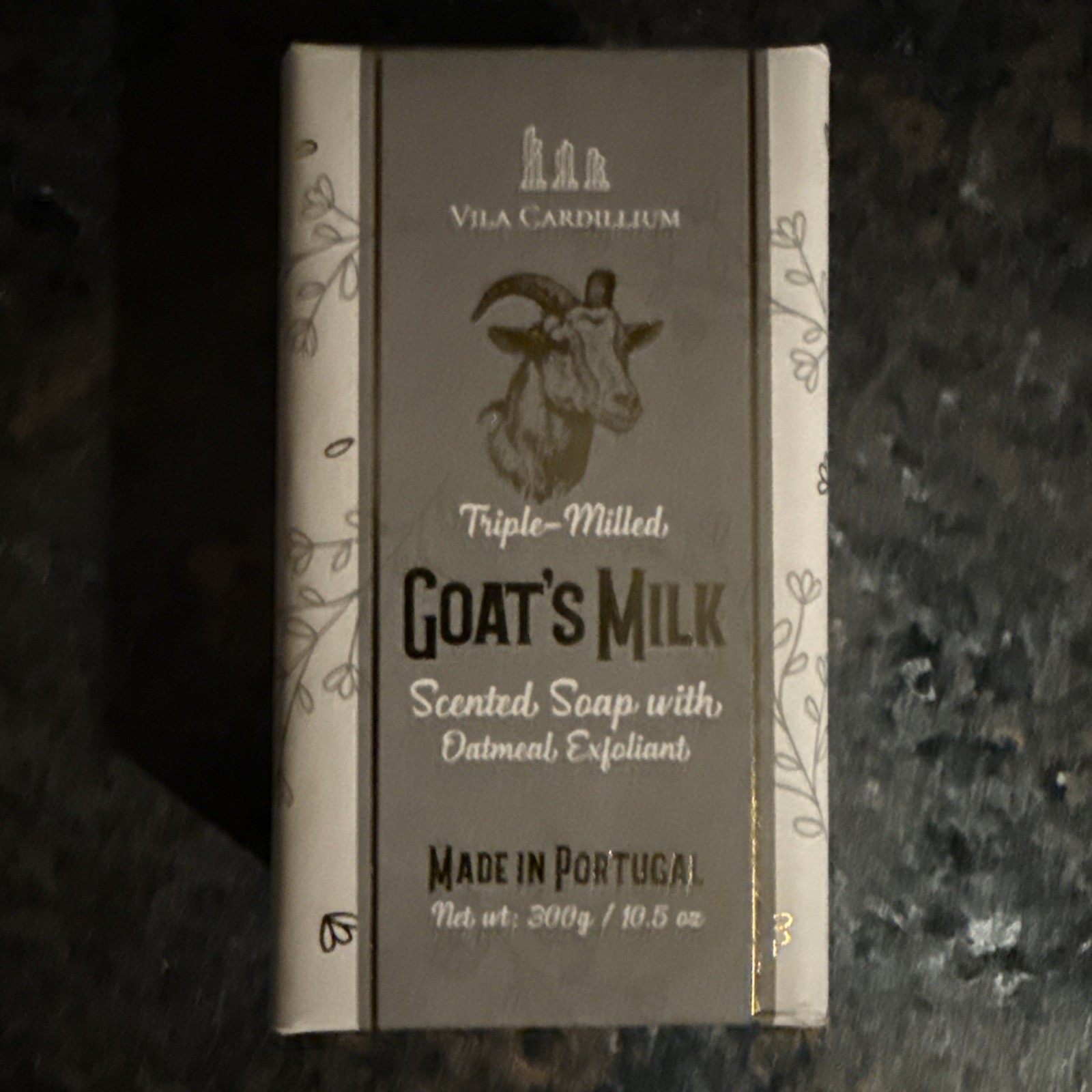 Vila Cardillium Triple Milled Goats Milk Oatmeal Exfoliant Scented Soap 🇵🇹