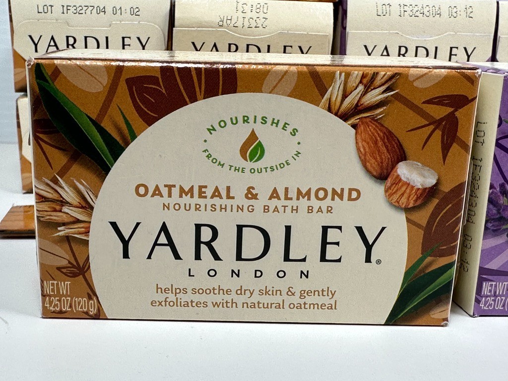 LOT (12) YARDLEY LONDON 6 OATMEAL & ALMOND 6 ENGLISH LAVENDER BATH BAR SOAP 4 OZ