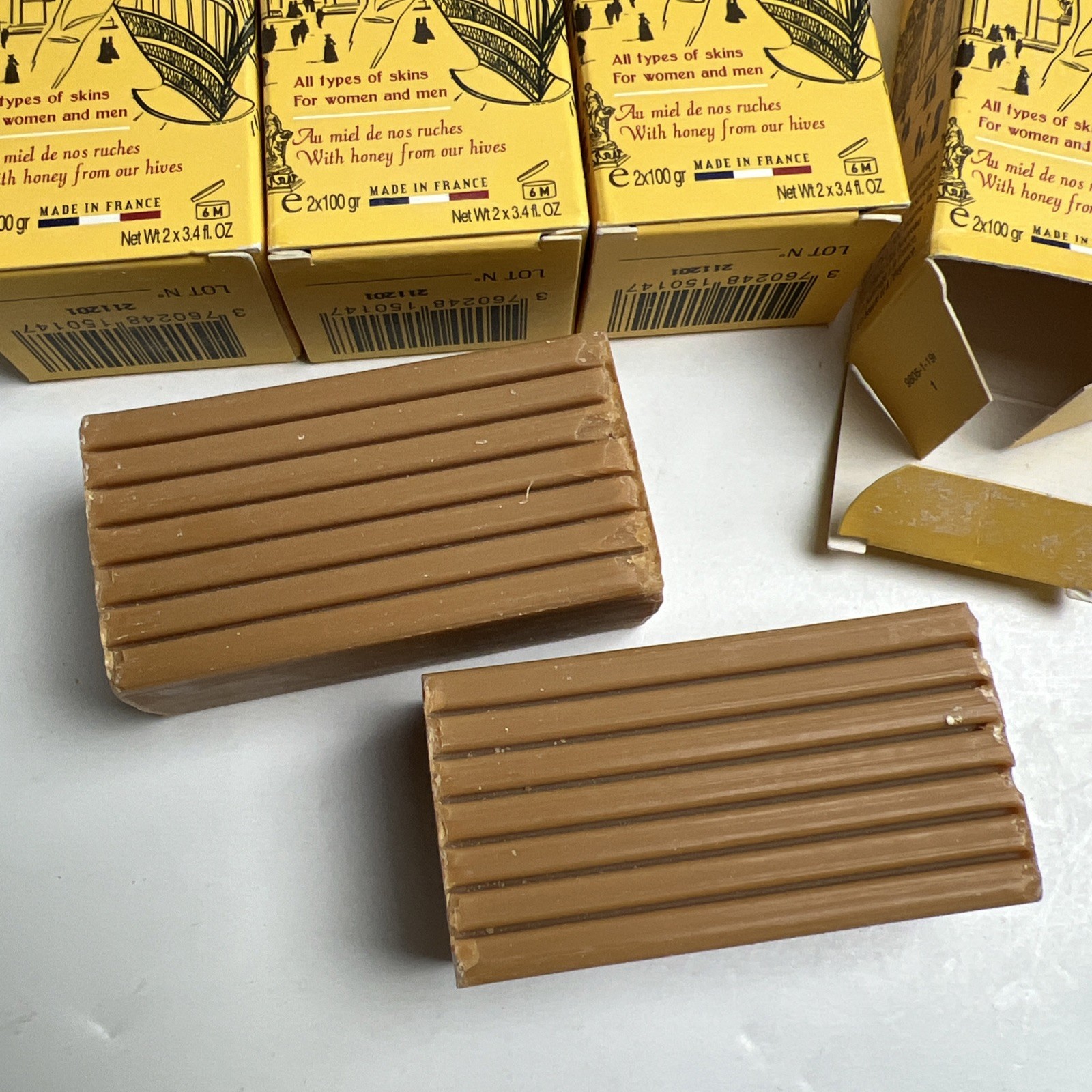 Lot Of 4 Boxes Feret Parfumeur Beauty Bar Soap Honey 2 Bars x 100 grams Each