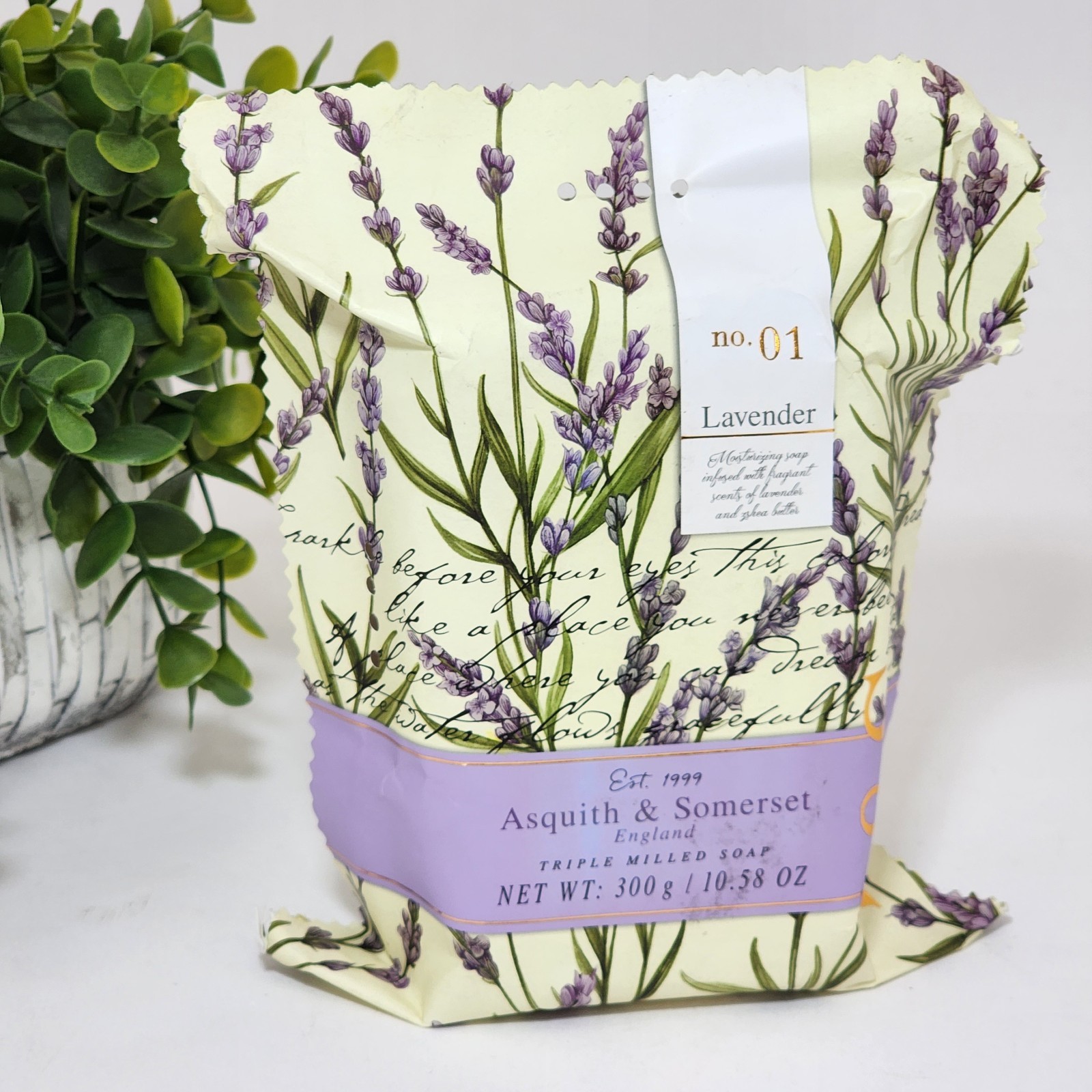 Lavender Soap Bar No 1 England Triple Milled 10.58 oz Asquith & Somerset