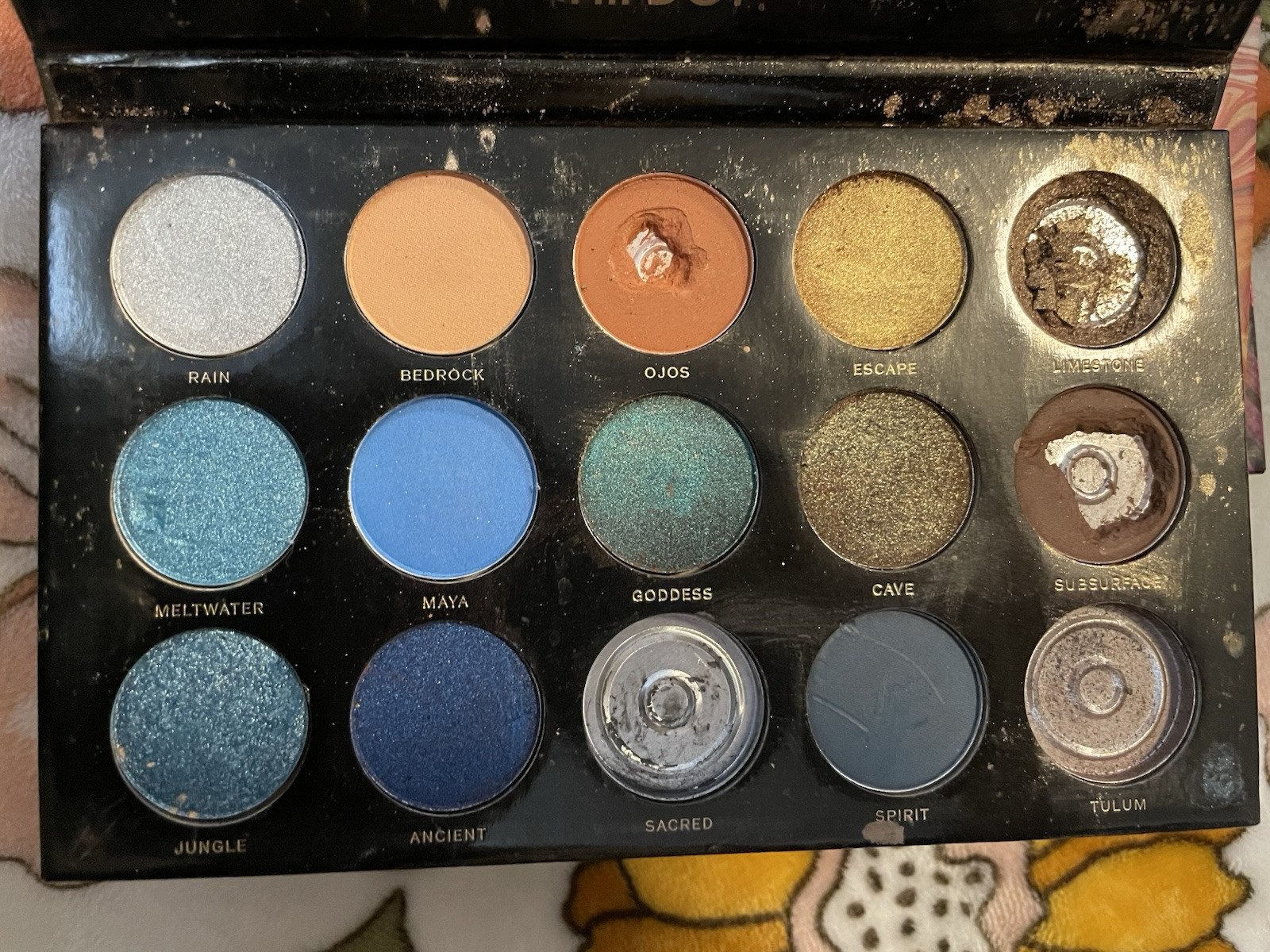 6 Pc Lot Eye Shadows