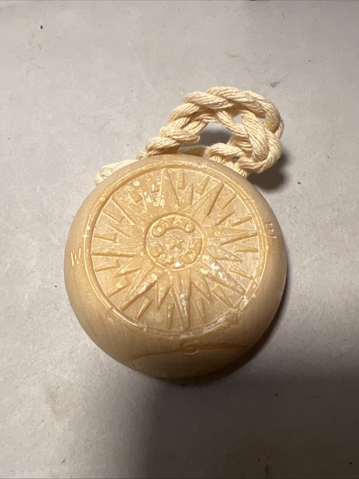 NOS Vintage Old Spice Shower Soap on a Rope 5 oz Shulton USA Boxed Compass Logo