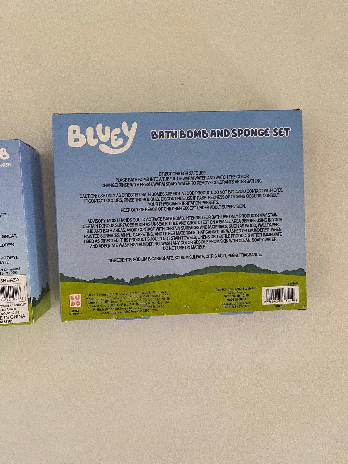 BLUEY 4 PIECE SOAP & SCRUB GIFT SET & BATH BOMB SPONGE GIFT SET NIB BERRY SCENT