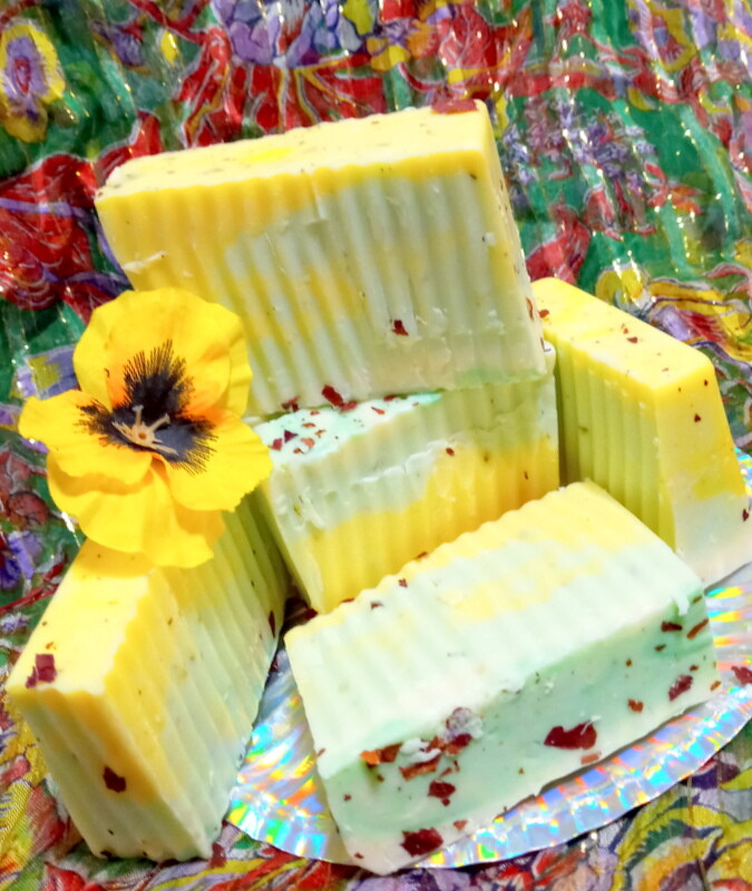 Yoni Organic Vaginal & Body Soap Bar Aloe Vera, Apple Cider V Chamomile Tea 4
