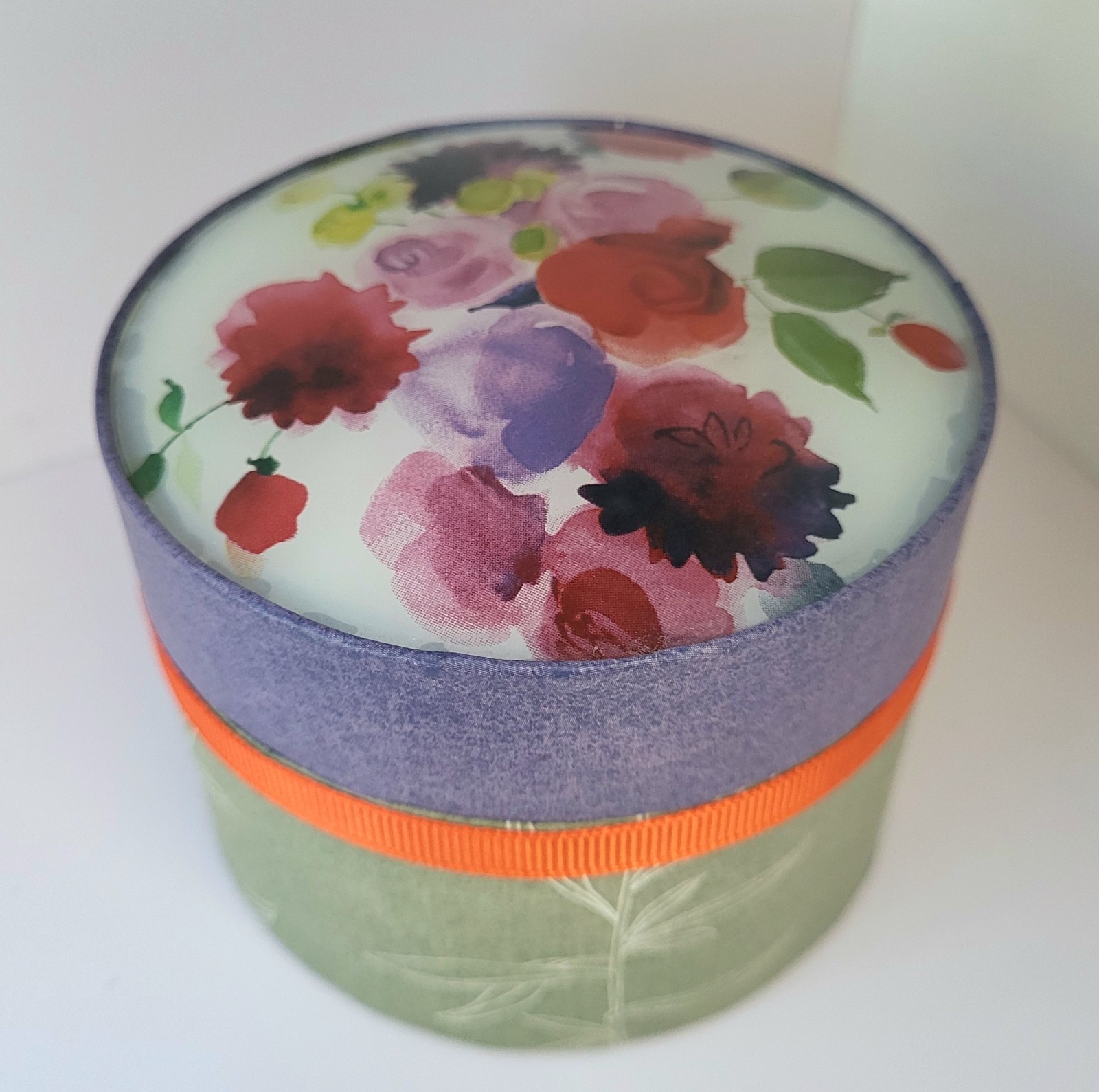 Fringe Studio Scented Soap ‘Botanica’ 5oz Bar In Glass-Topped Paper Box USA