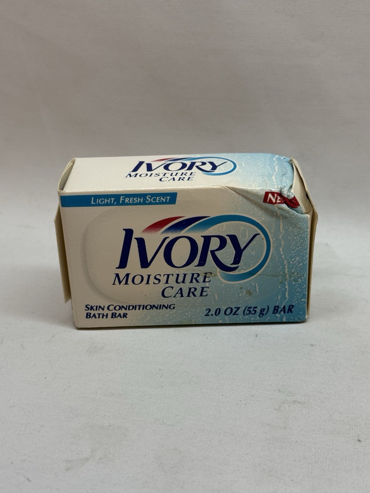 Vtg 1996 Ivory Moisture Care Soap Bar – Light Fresh Scent – 2 oz – 90s