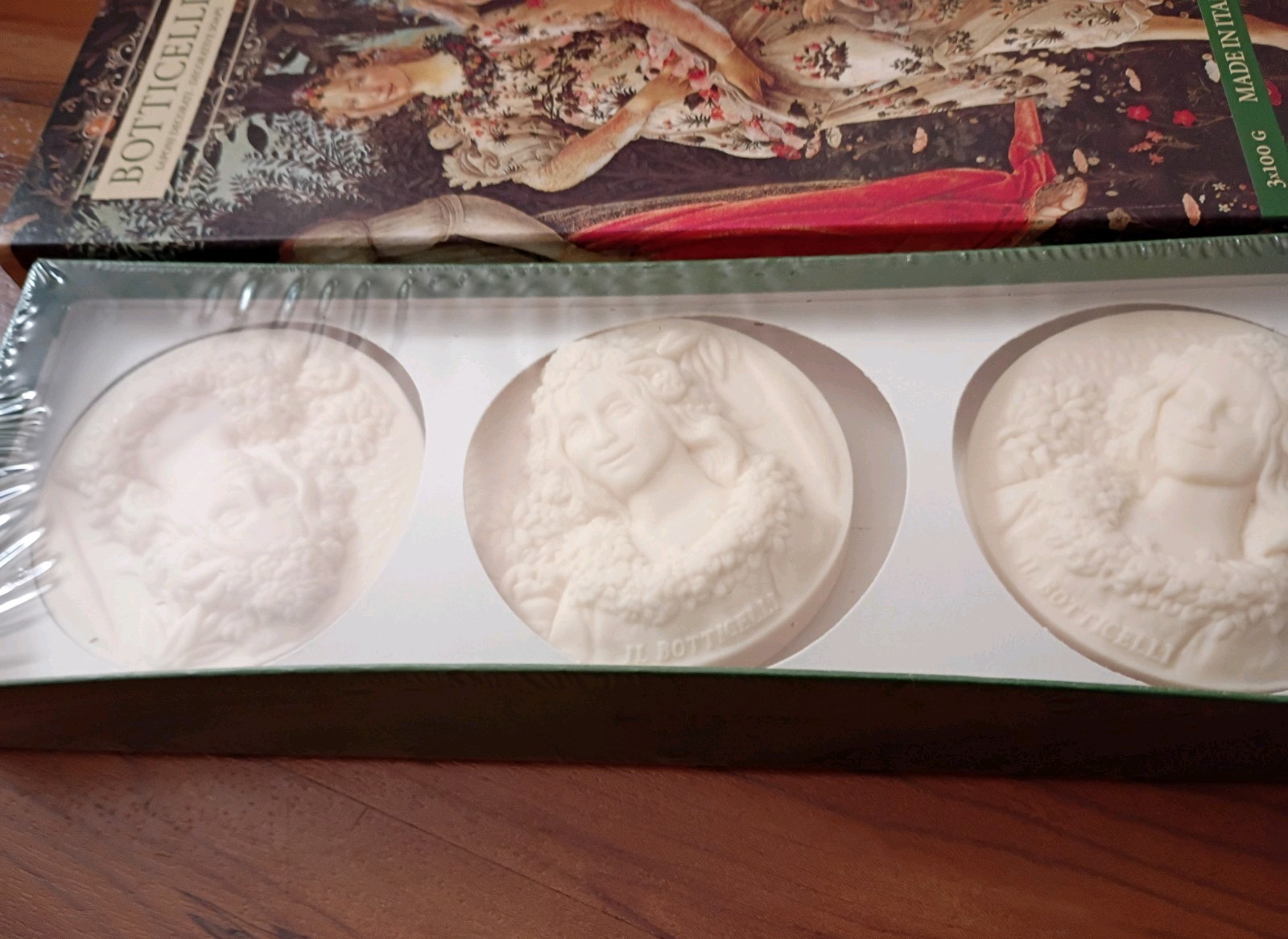 Botticelli Decorative Floral Disc Soap Bars 3-Pack 3 x 3.52 oz Made in Italy NOS