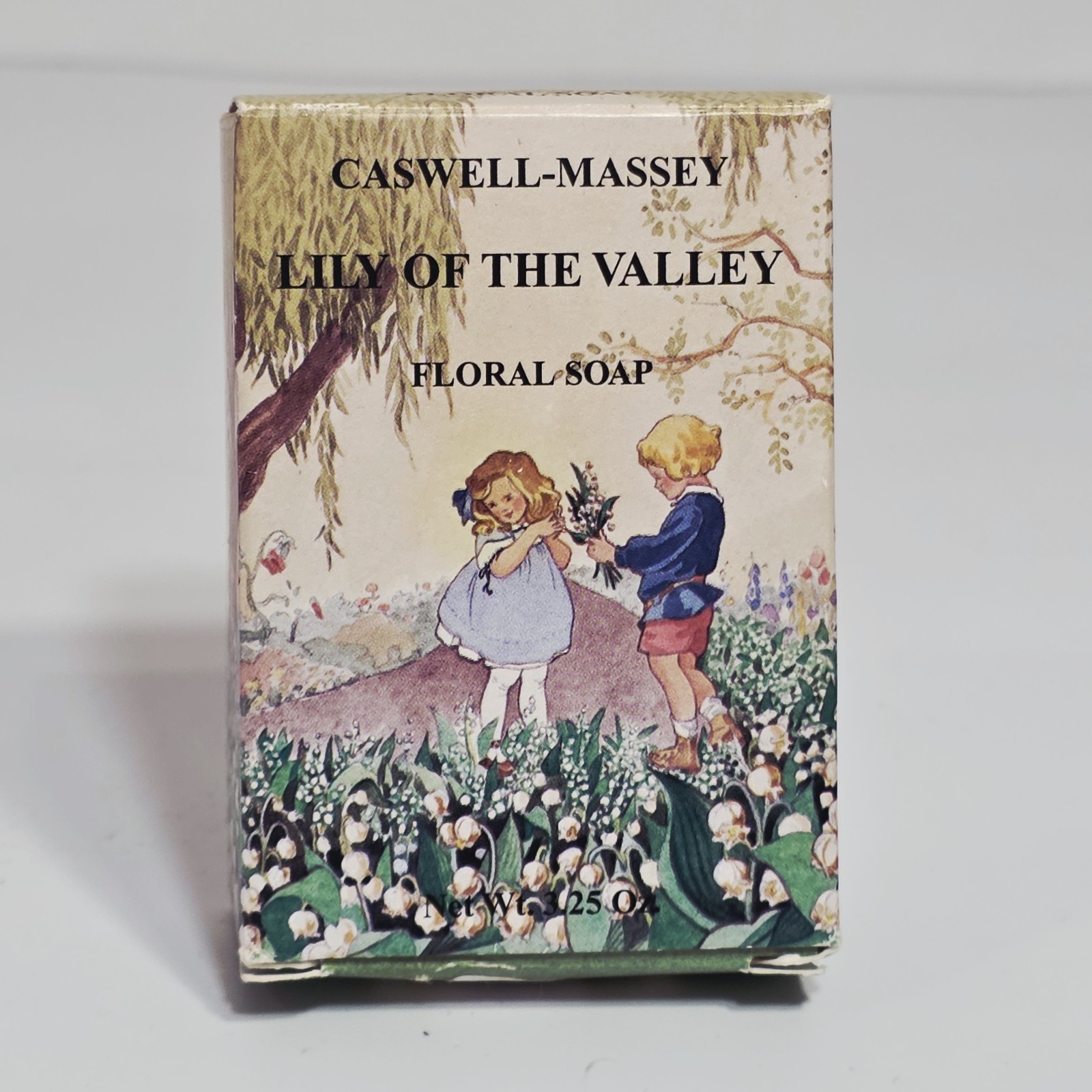 NEW IN BOX Caswell-Massey Lily Of the Valley Floral Soap Bar 3.25 oz
