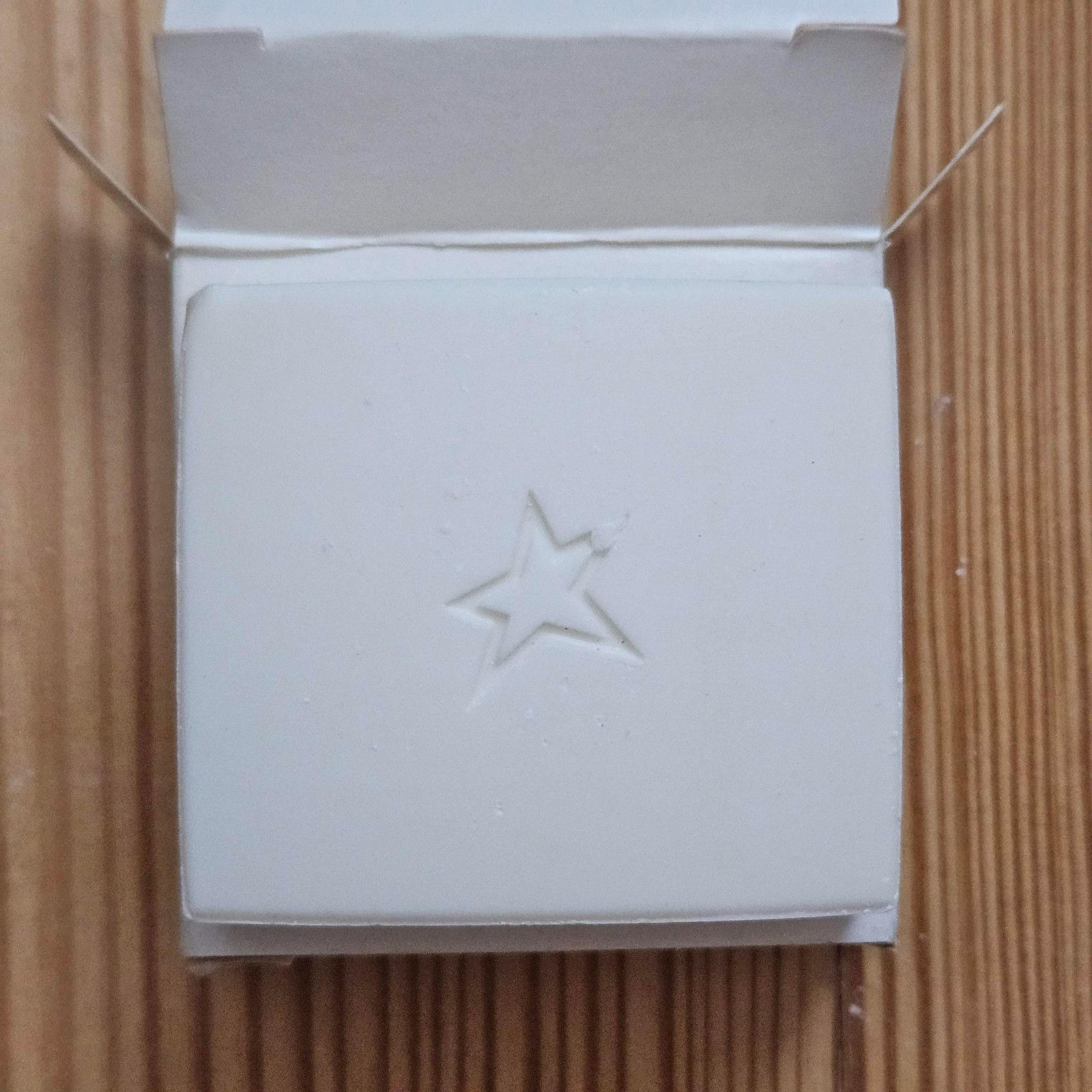 Gilchrist & Soames Cleansing Facial & Bath Bars Aloe Cream Soap Travel 4 Bars