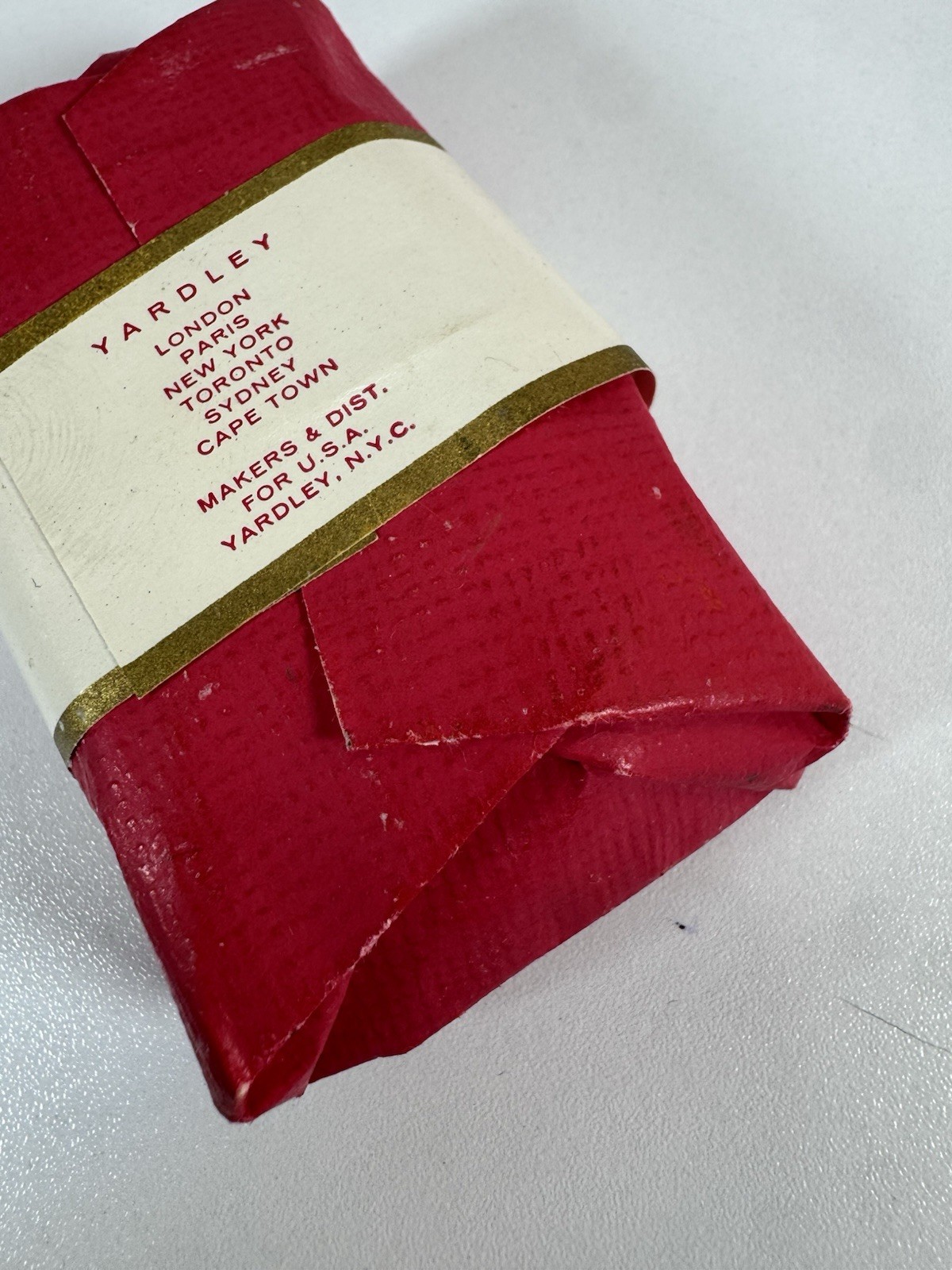 Vintage Yardley Red Roses Soap Bar Wrapped Unused Collectible Bath