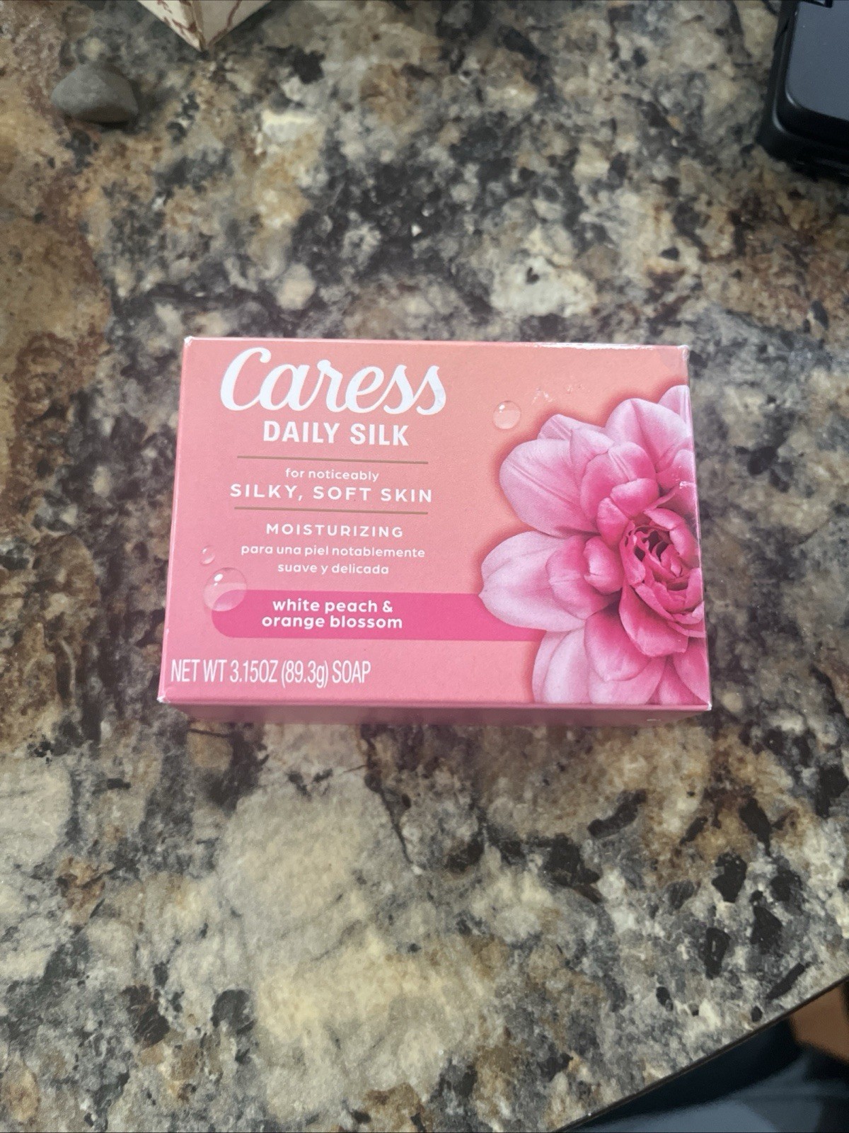 Caress Daily Silk Soap White Peach & Orange Blossom 3.15 oz