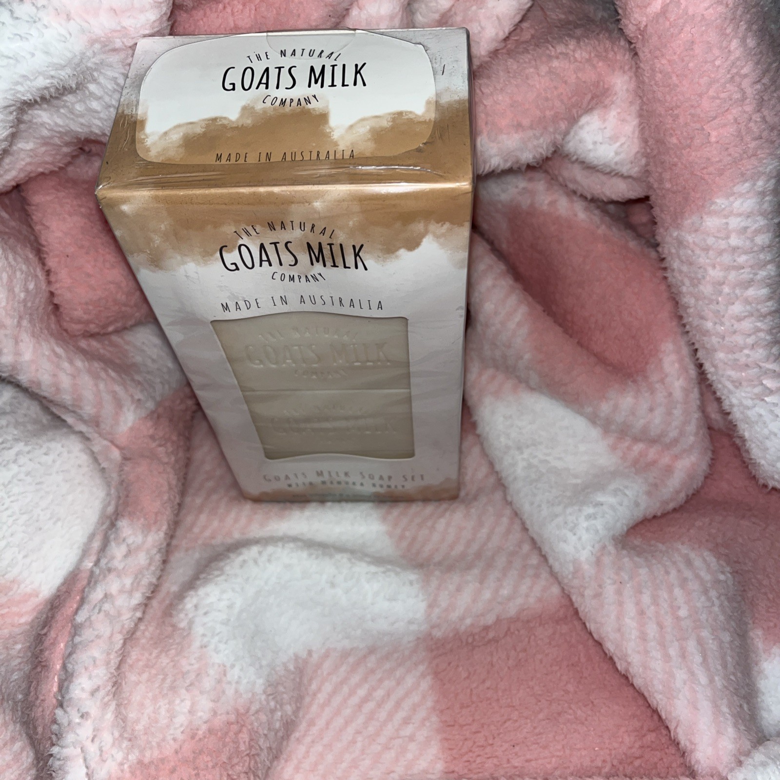 The Natural Goats Milk Co Goats Milk 8 Bars Soap Manuka Honey Made In Australia