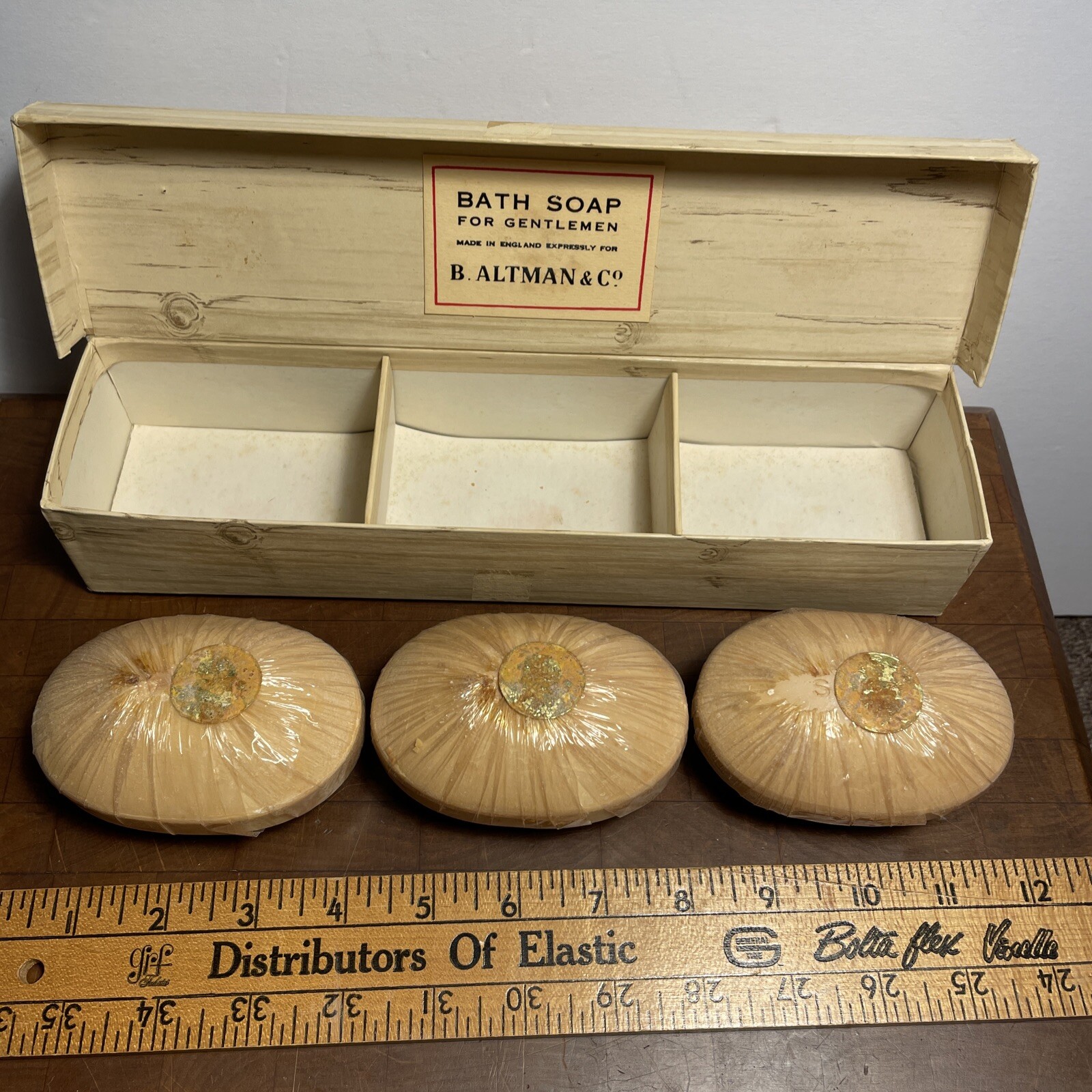 Bath Soap for Gentlemen England Gift Set 3 Large Bars B. Altman Co Discontinued
